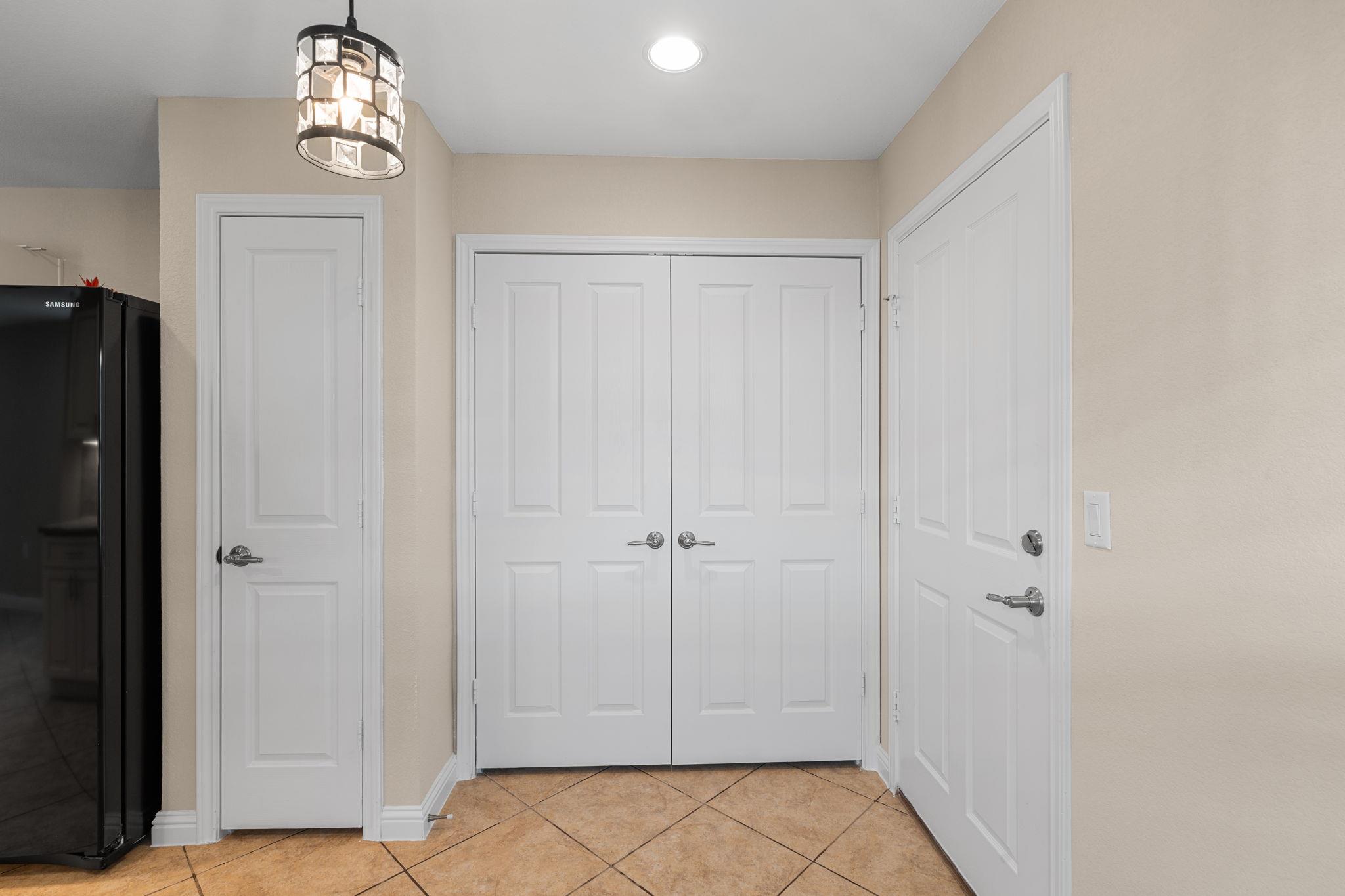 501  Sheldon Lake Dr, photo 9