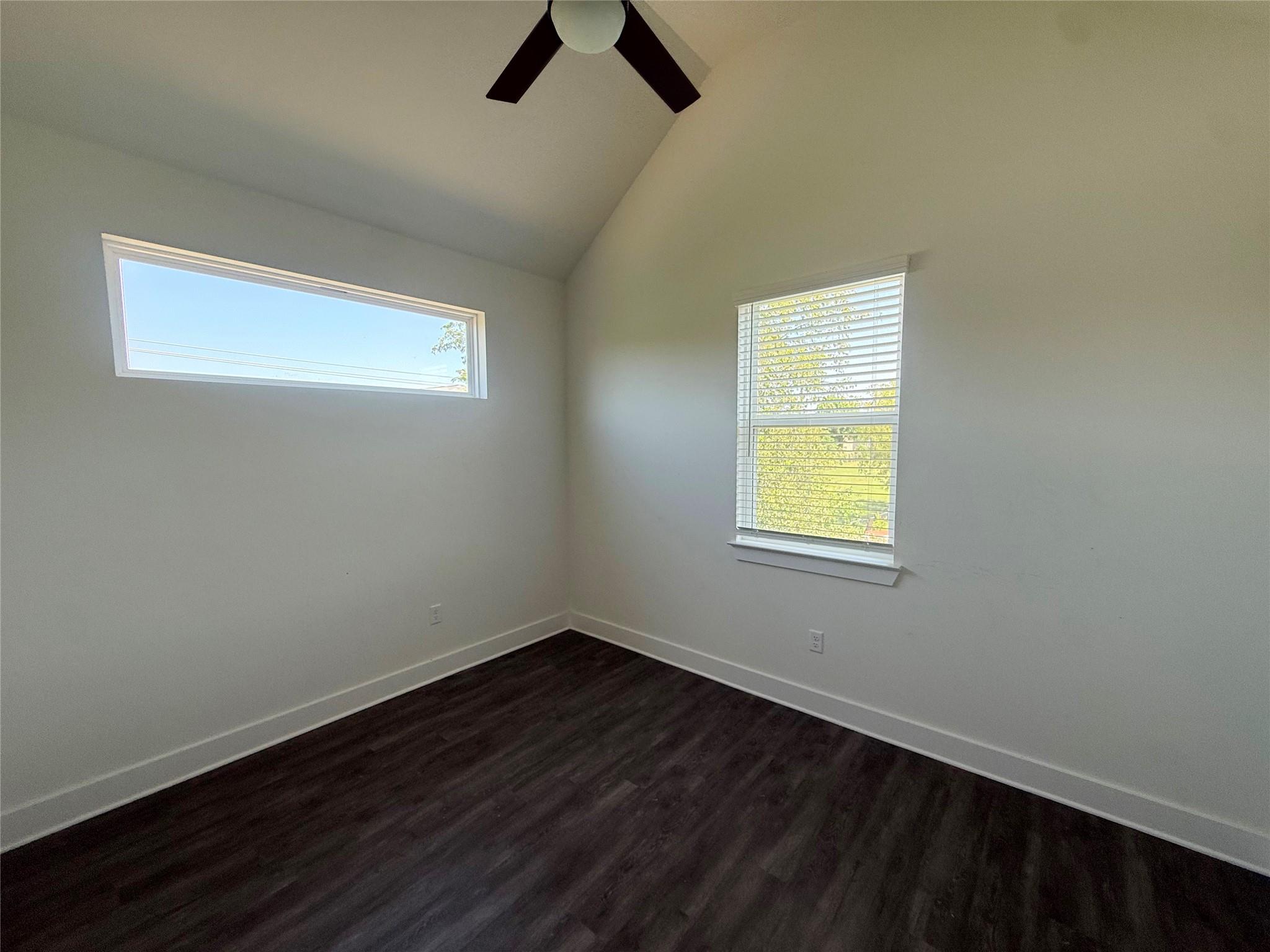 1212  Lily Ter  #2, photo 10