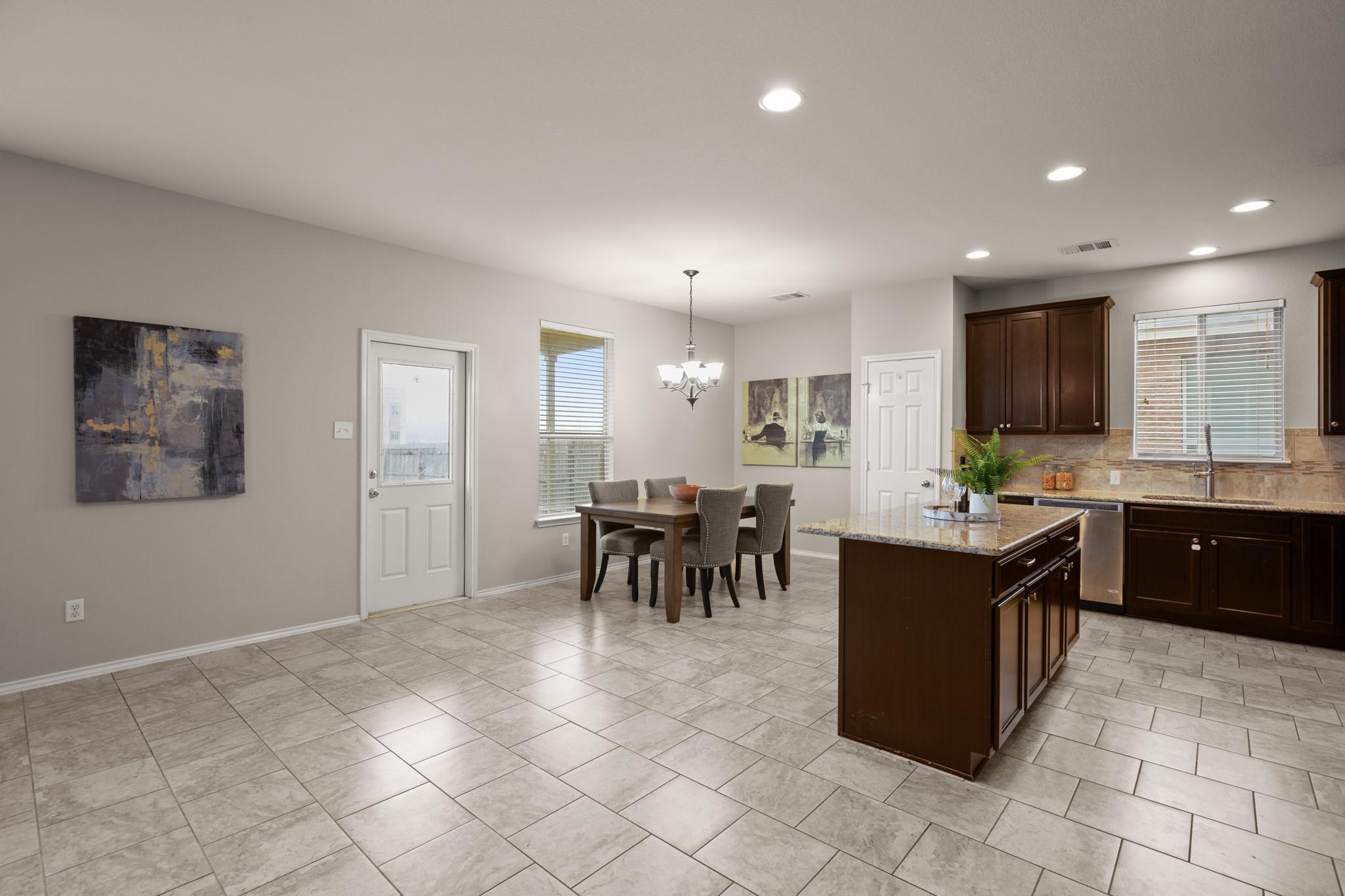 291  Sundown Ave, photo 9
