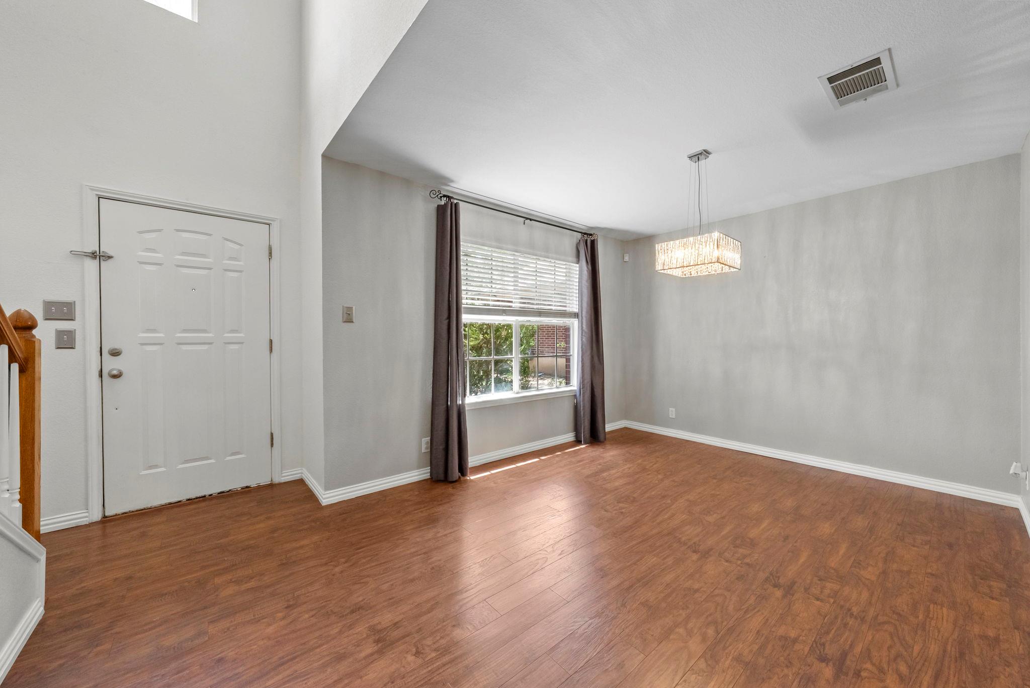 2028  Desco Dr, photo 4
