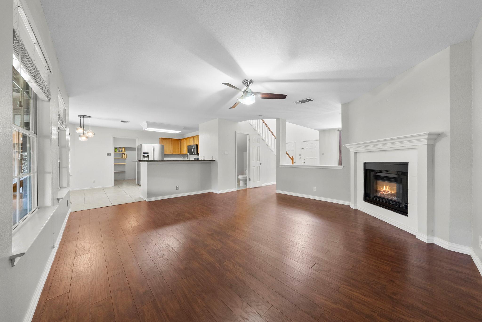 2028  Desco Dr, photo 9