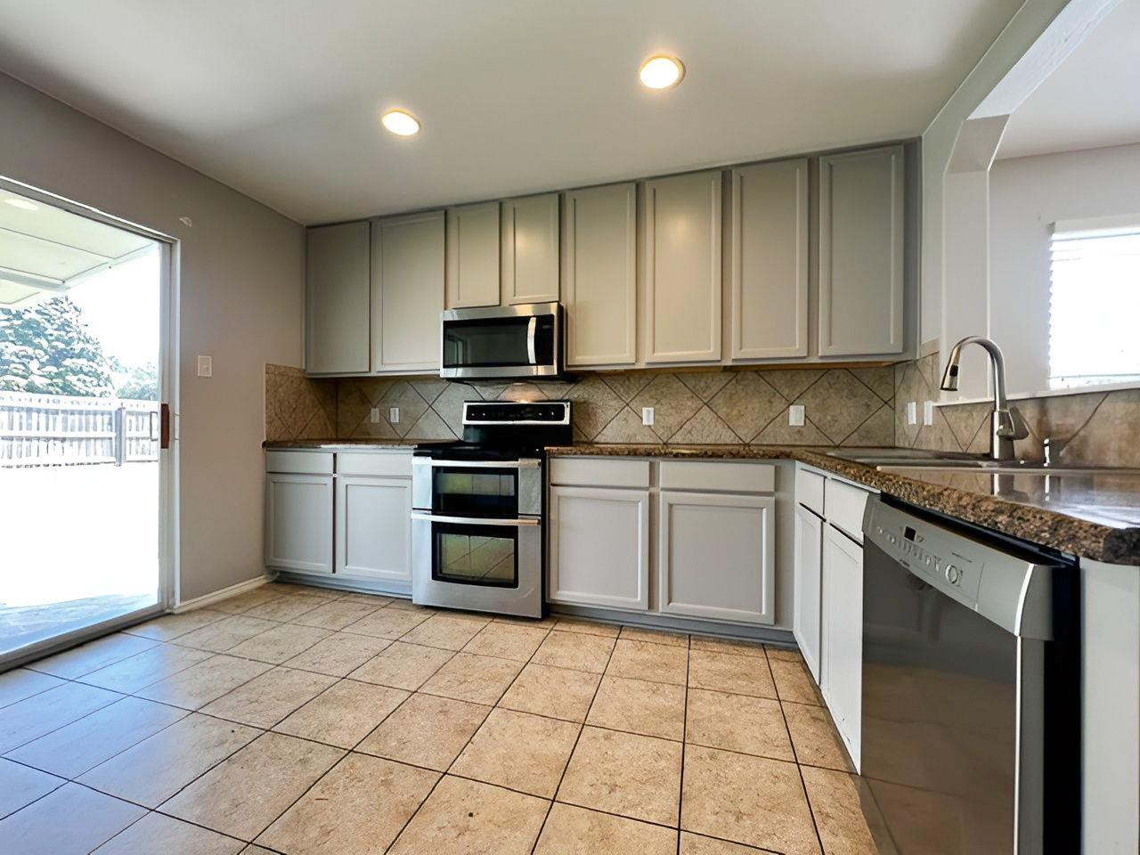 100  Magpie Goose Ln, photo 8