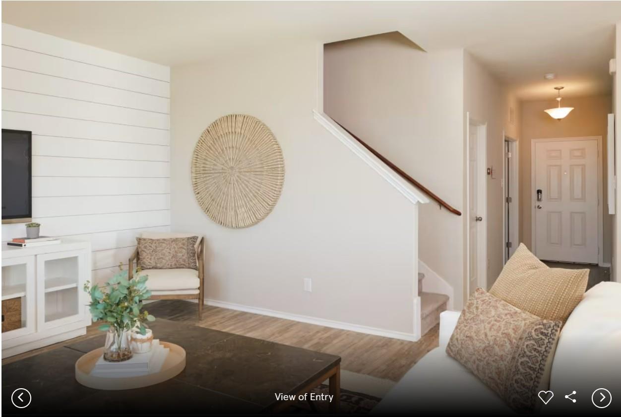257  Elk Ave, photo 7