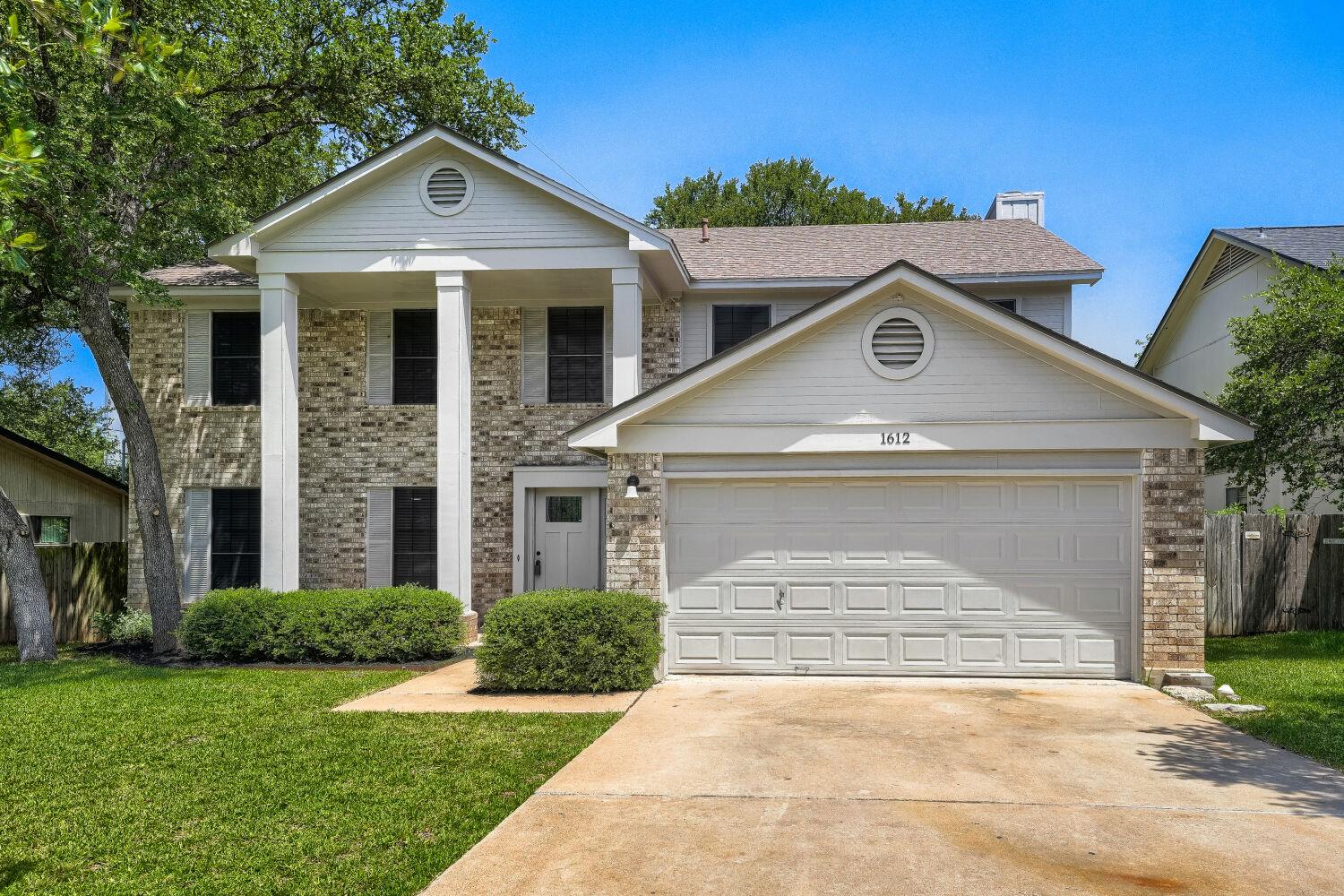 1612  Hermitage Dr, photo 3