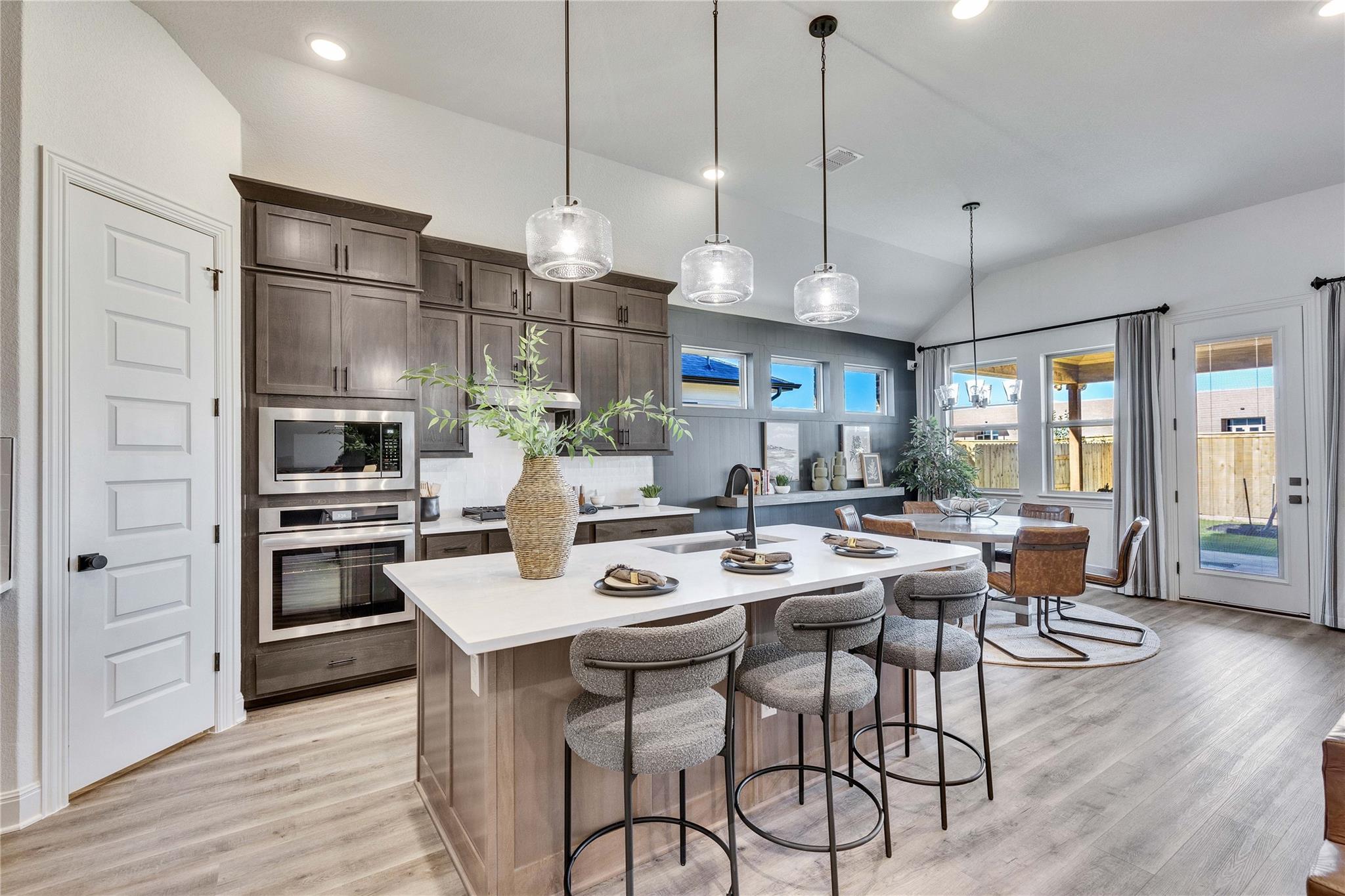 105  Edgemoor Cv, photo 2