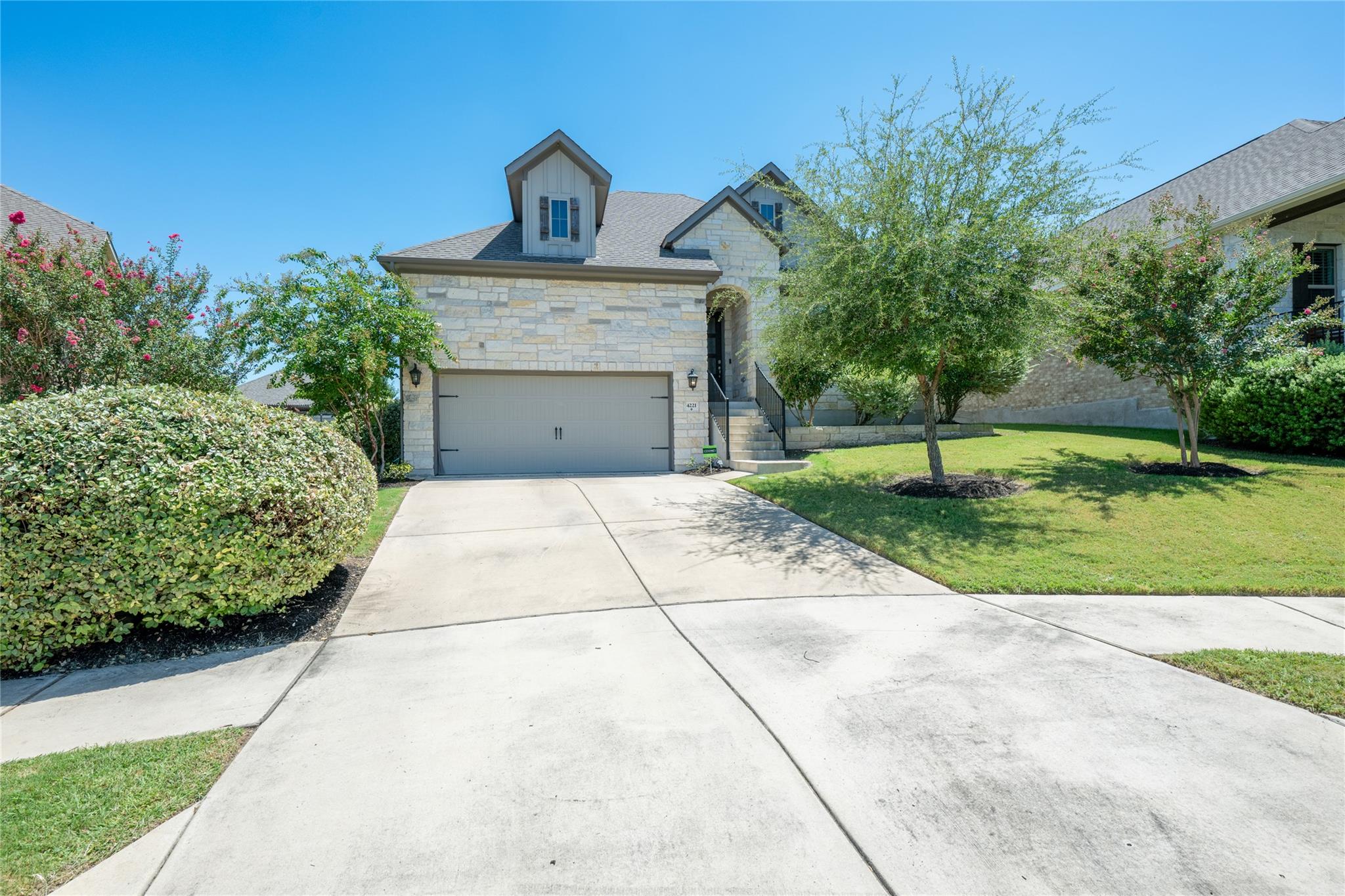 4221  Mercer Rd, photo 2