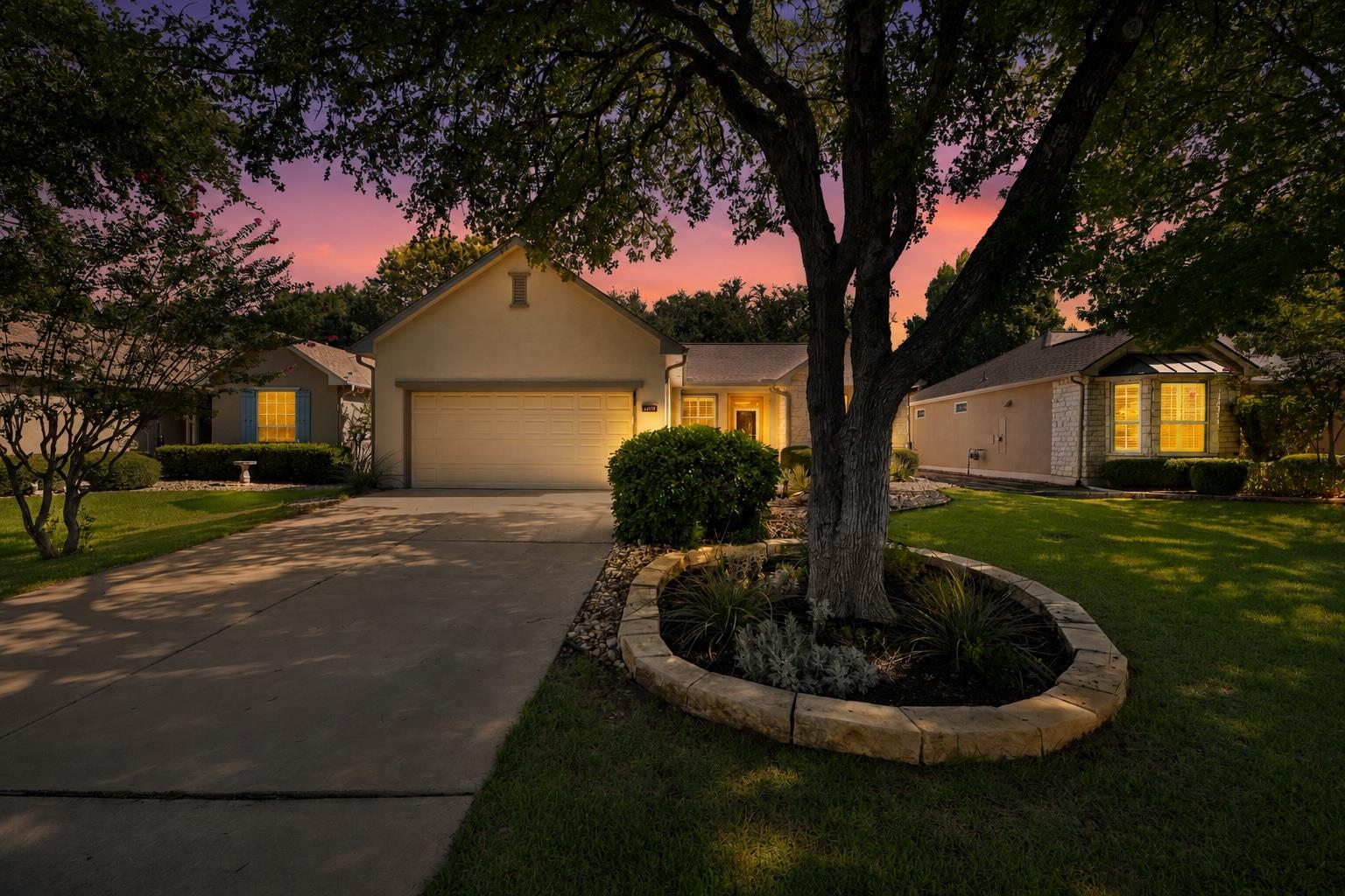 116  Harness Ln, photo 2