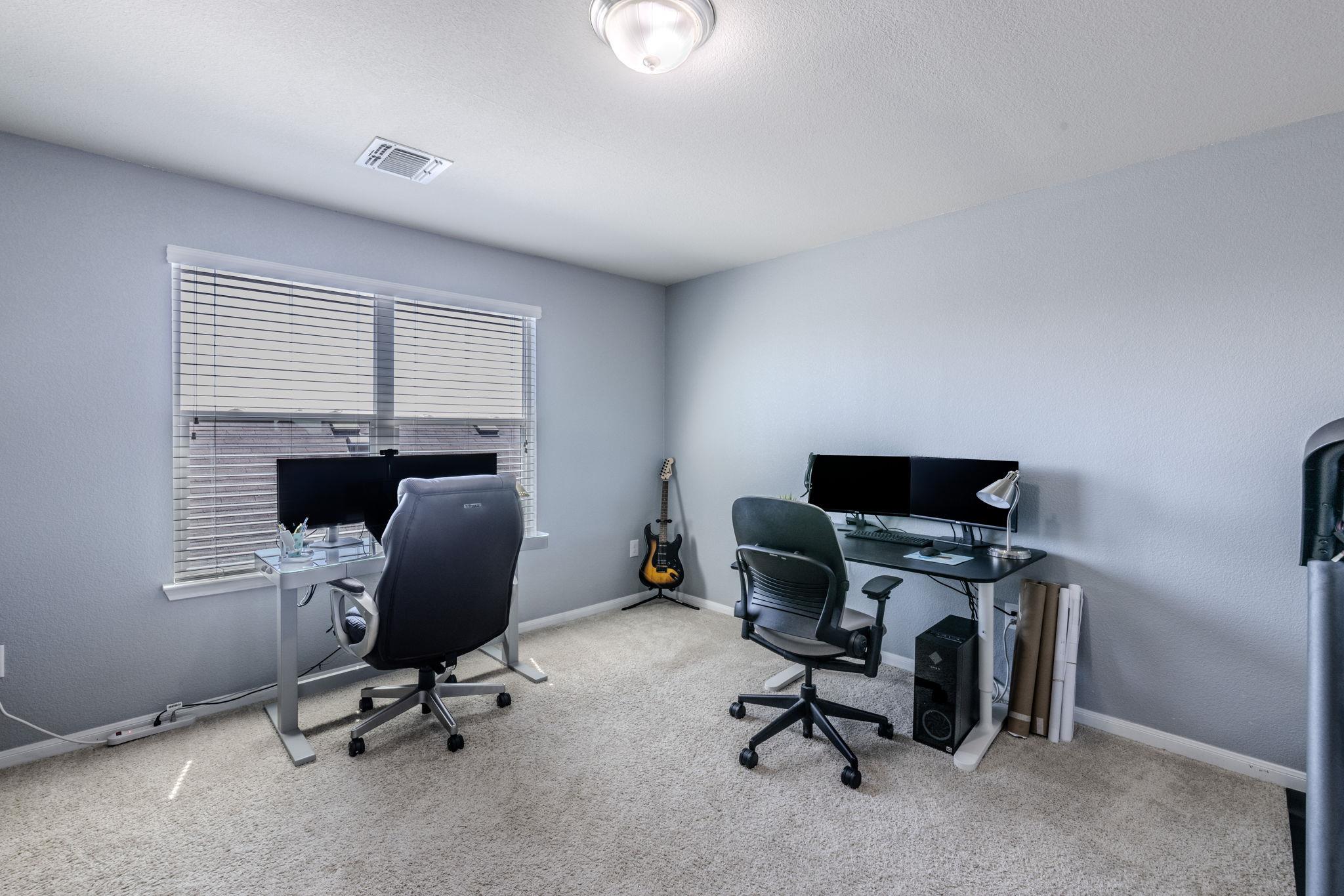 2021  Grow Ln, photo 5