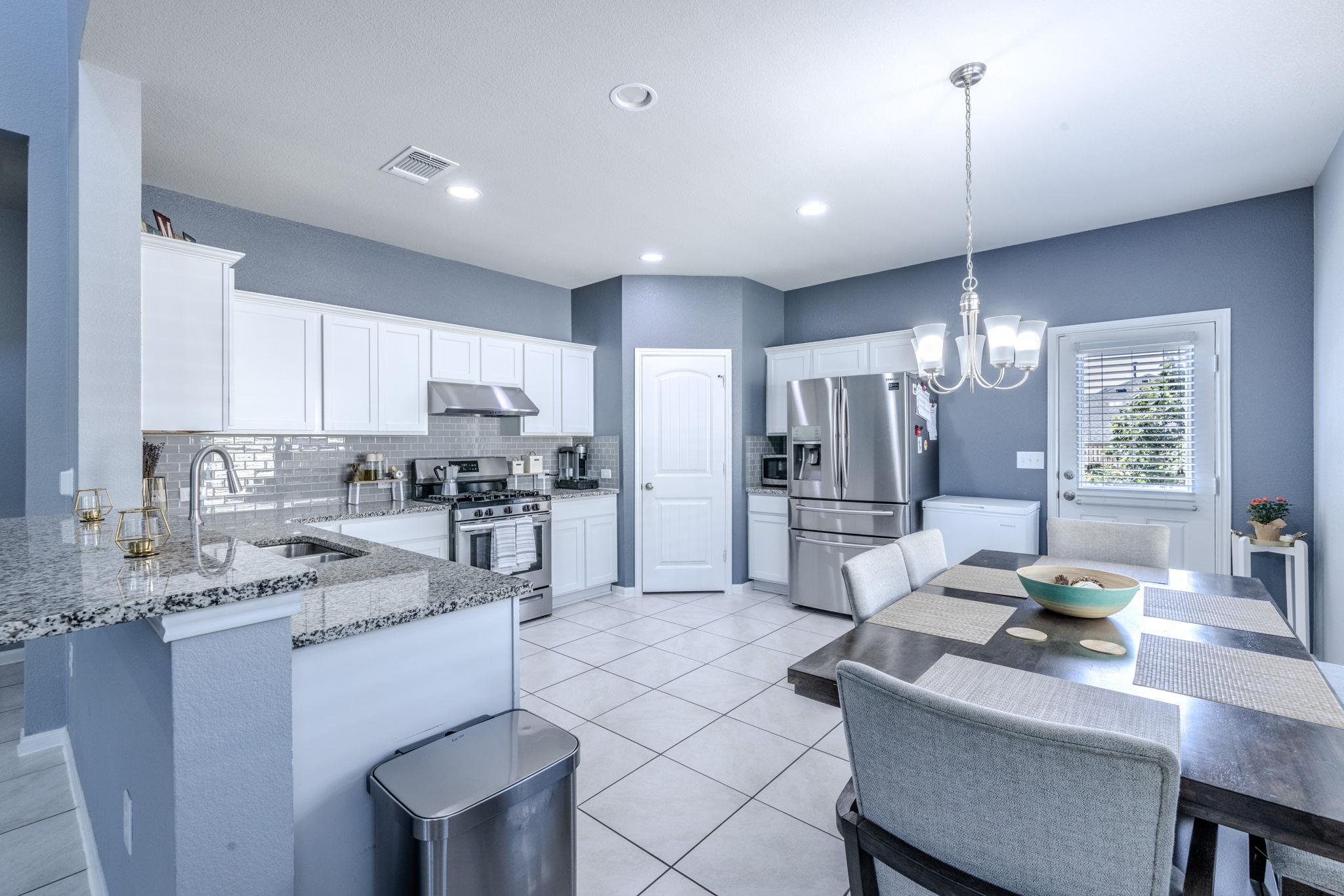 2021  Grow Ln, photo 10