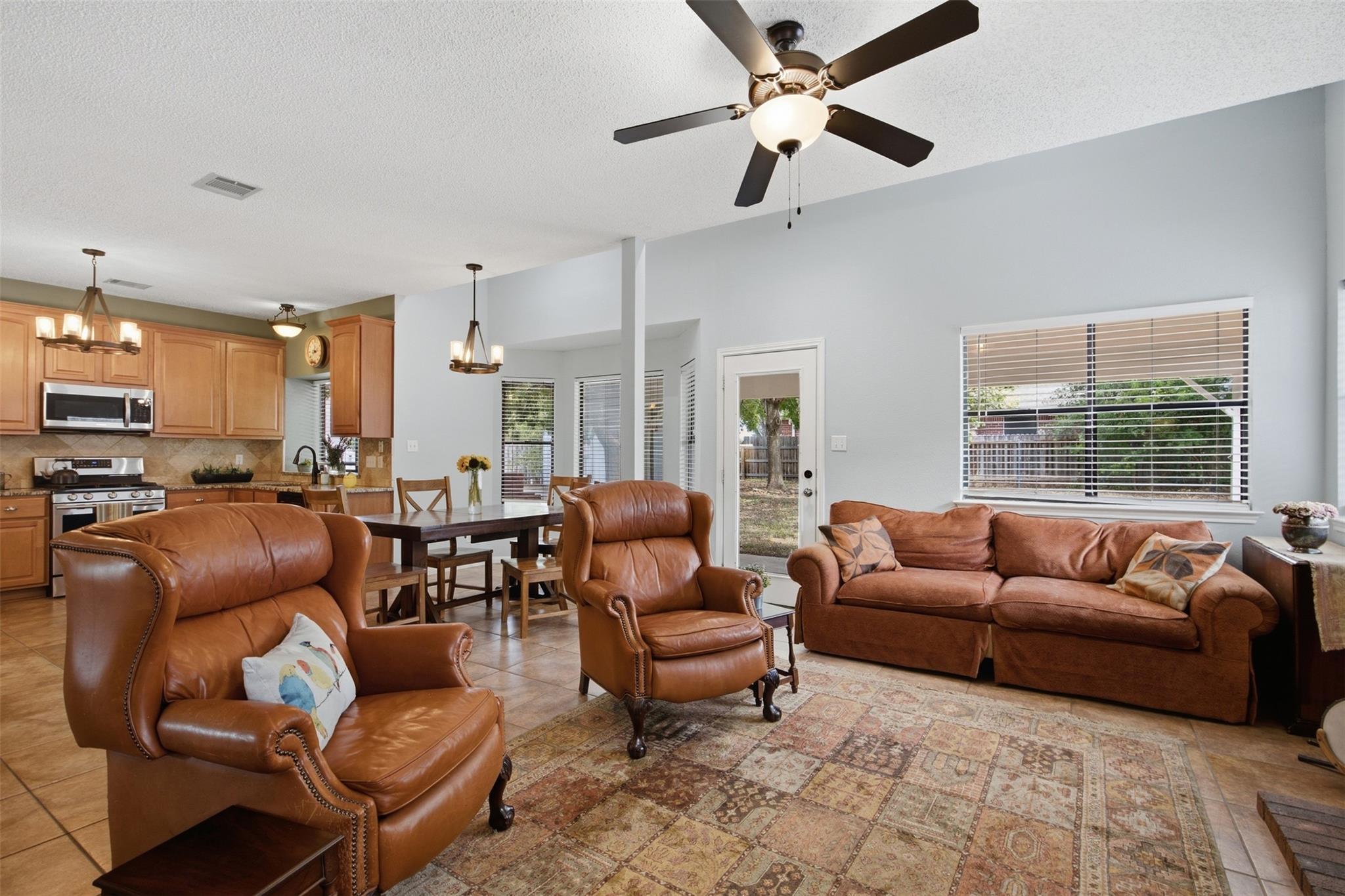 502  Cedar Ln, photo 11