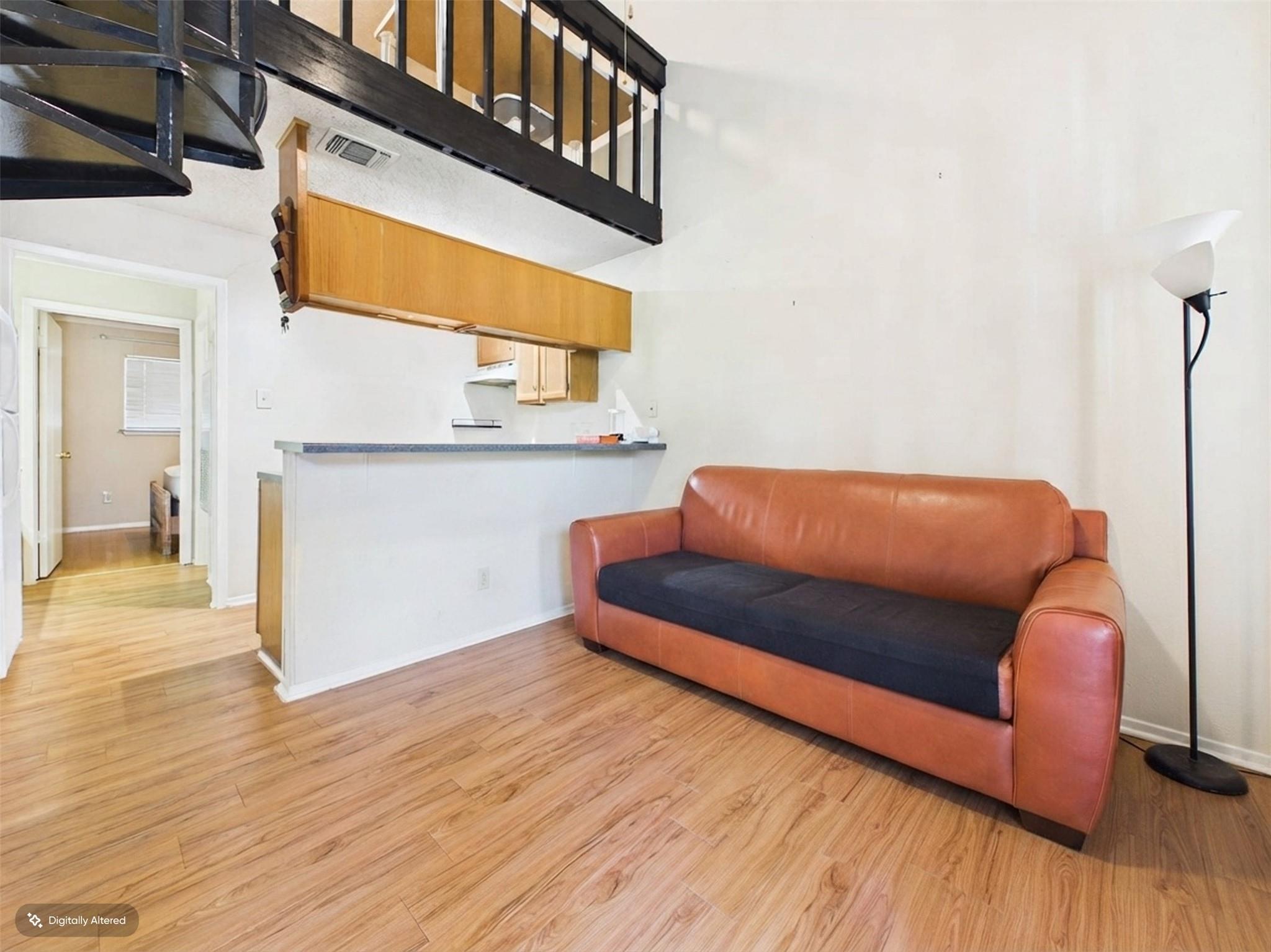 1905  San Gabriel St  #206, photo 3