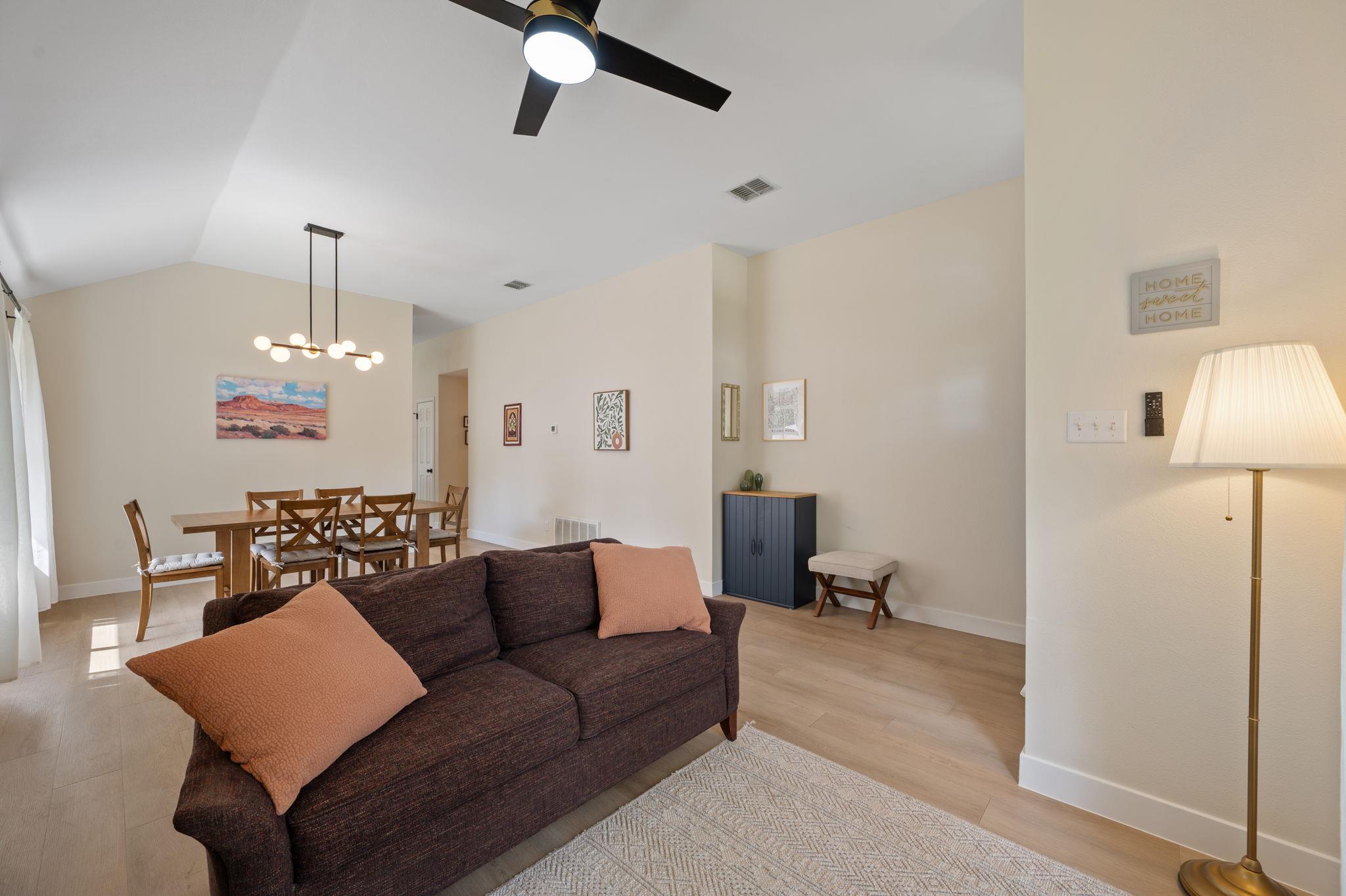2105  Yaupon Holw, photo 3