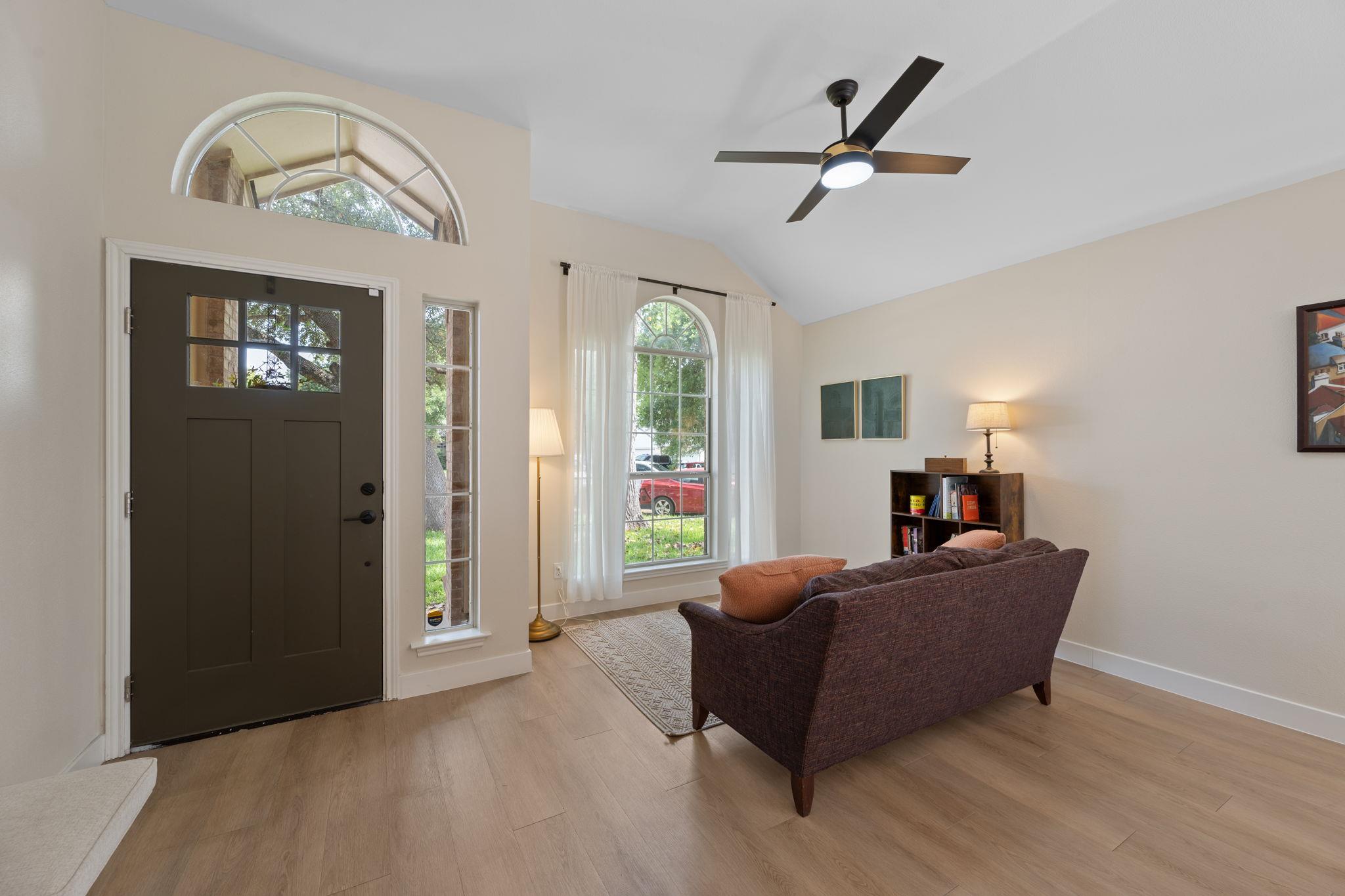 2105  Yaupon Holw, photo 4