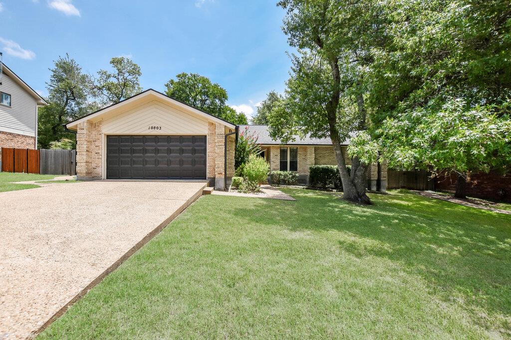 10803  Leafwood Ln, photo 2