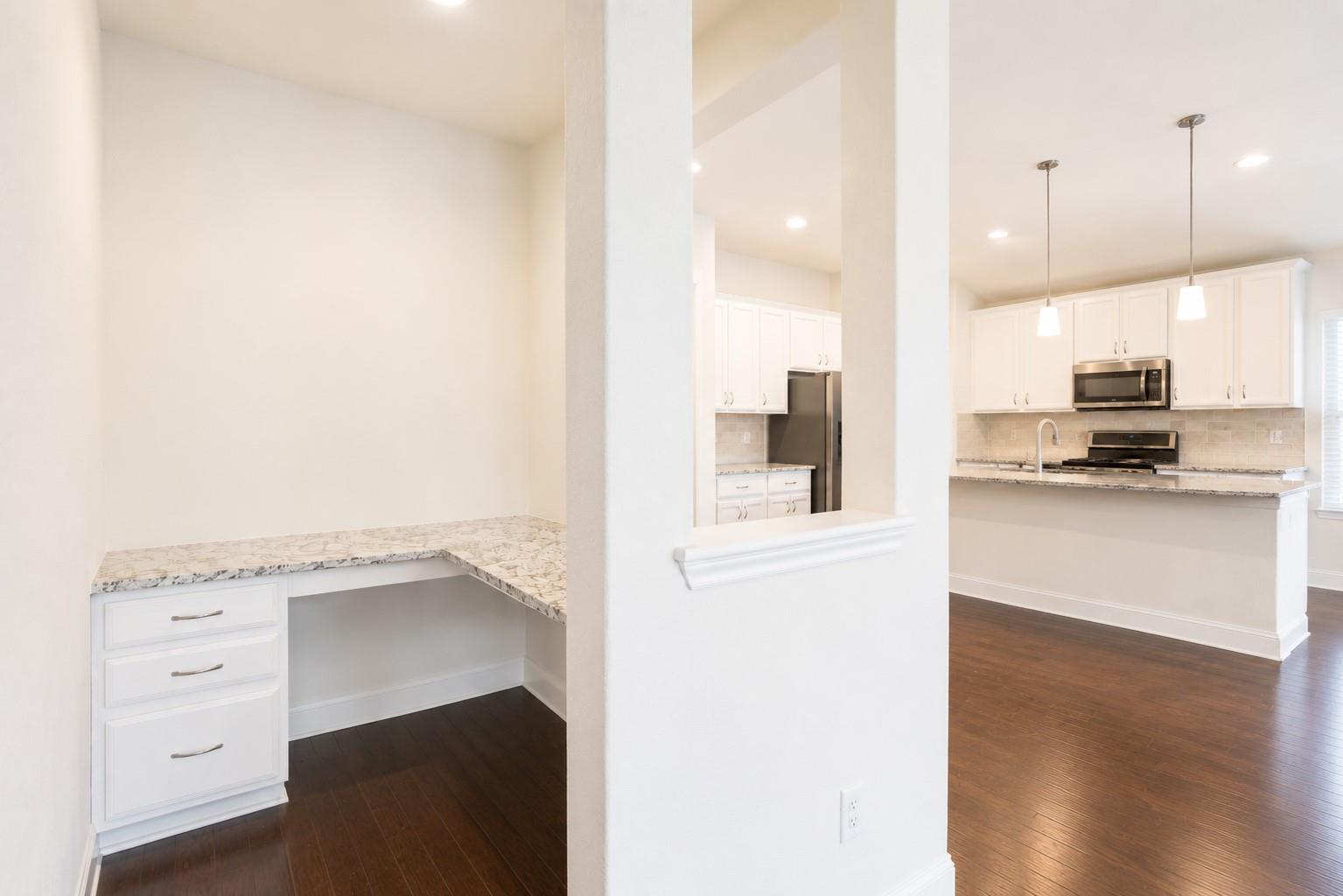 7501  Lombardy Loop, photo 12