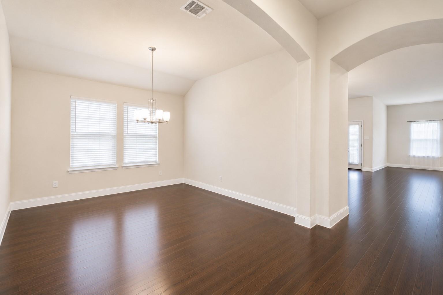 7501  Lombardy Loop, photo 6