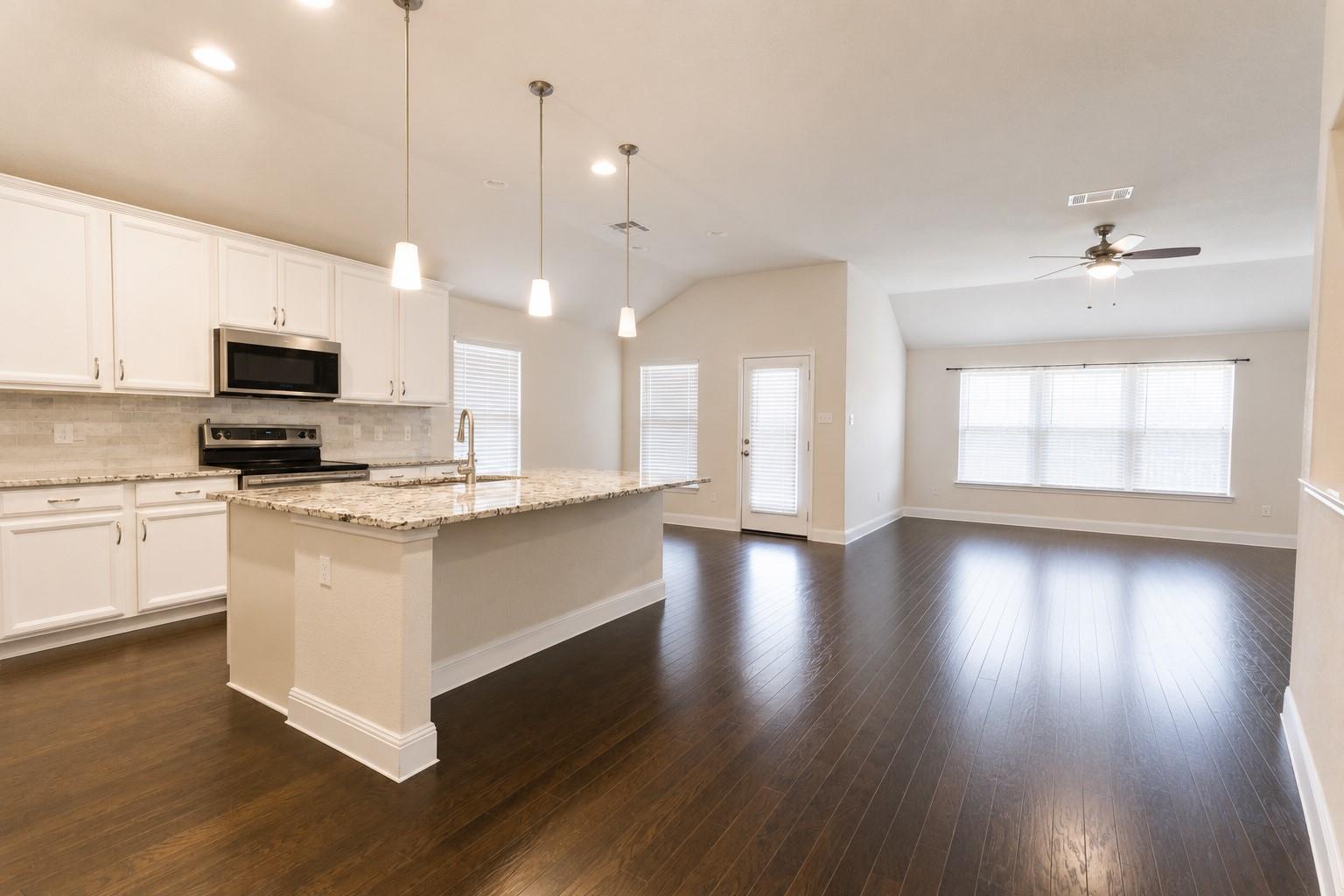 7501  Lombardy Loop, photo 8