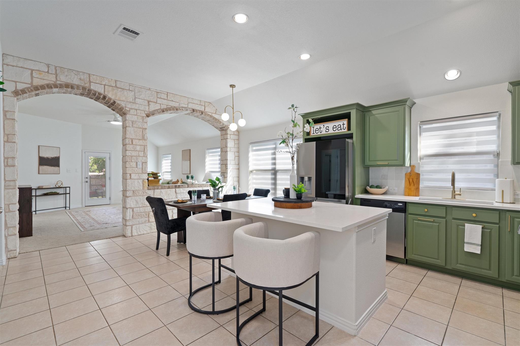 505  Bluehaw Dr, photo 9