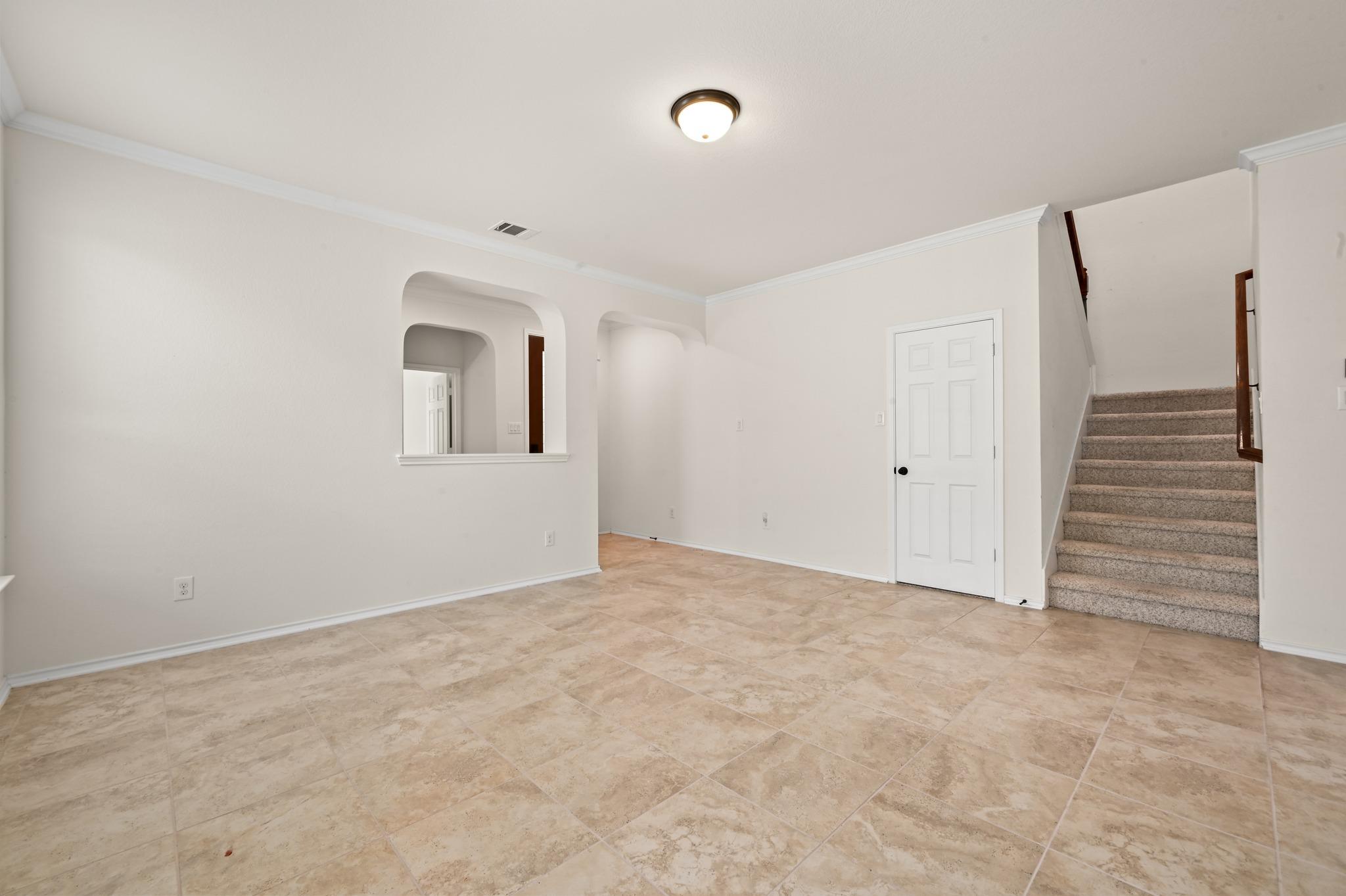 1279  Verna Brooks Way, photo 6