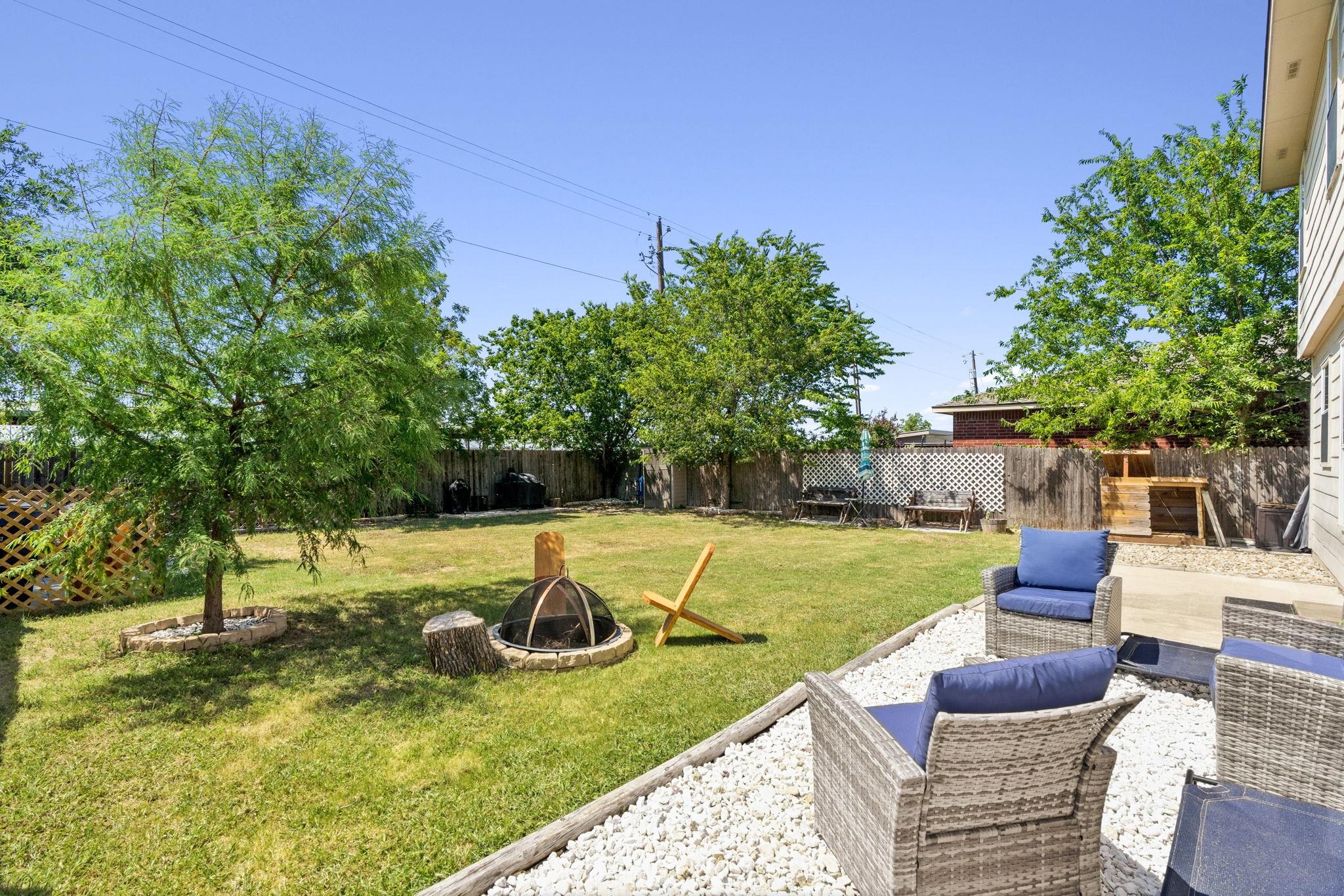 5921  Adair Dr, photo 2