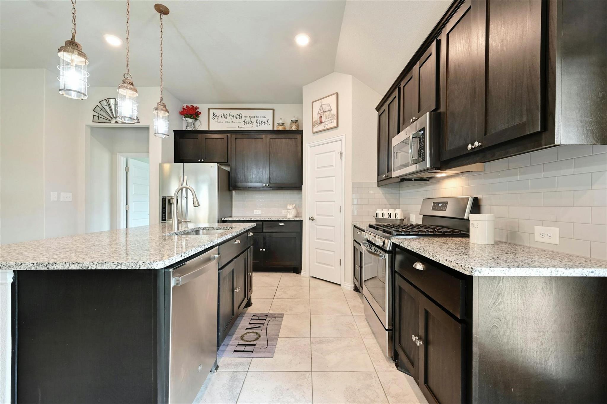 161  Danbark Dr, photo 11