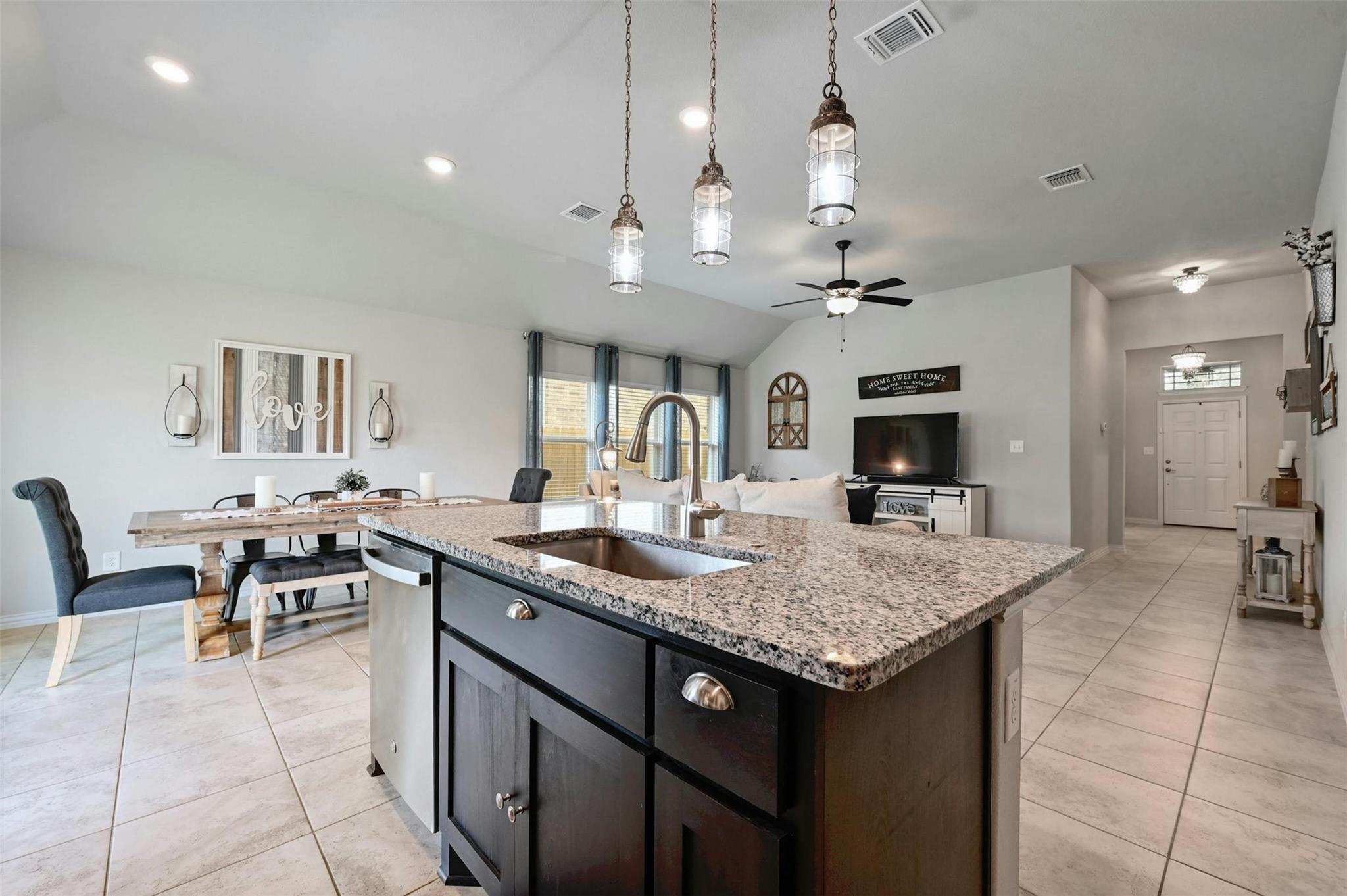 161  Danbark Dr, photo 12