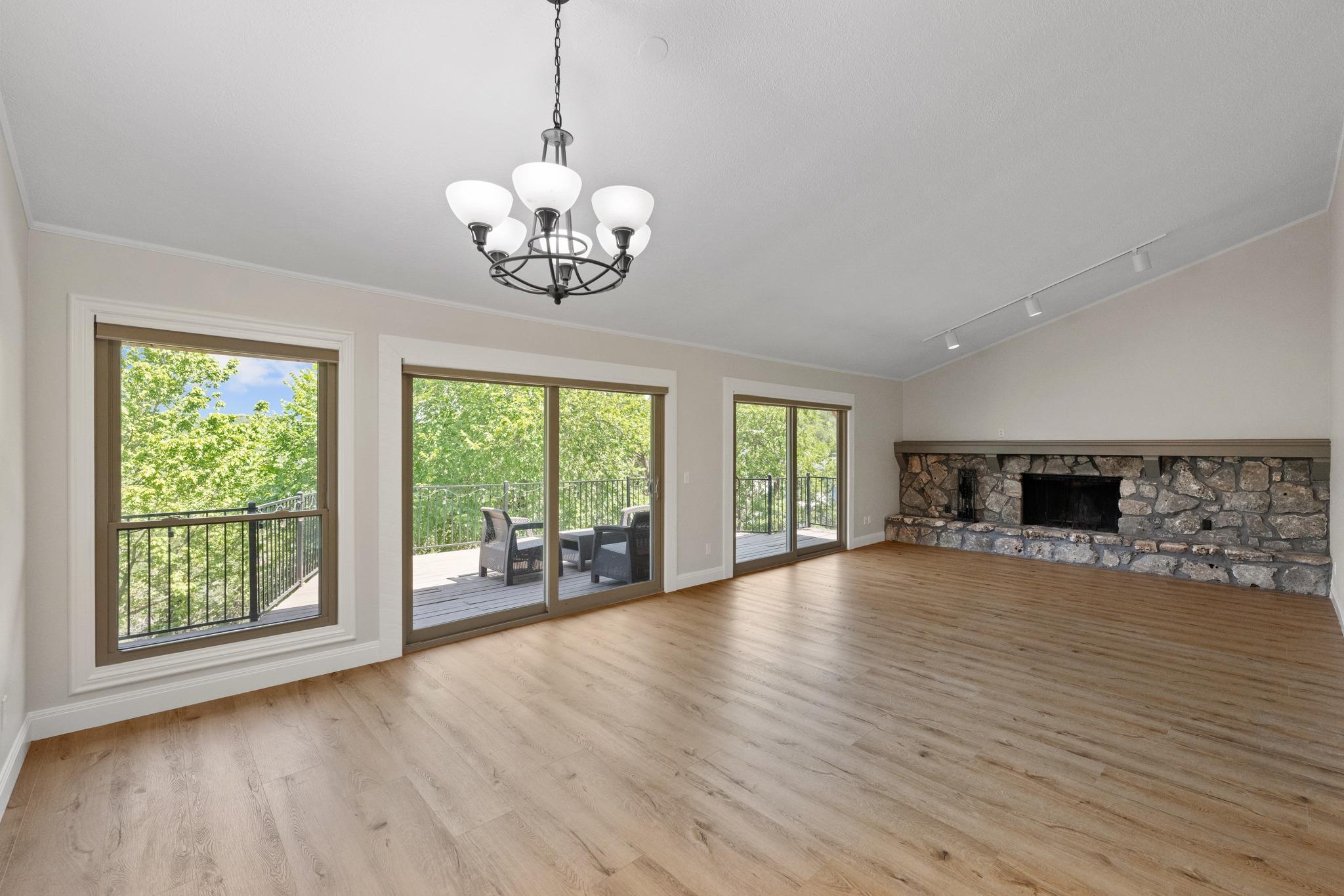 5104  Beverly Hills Dr, photo 4