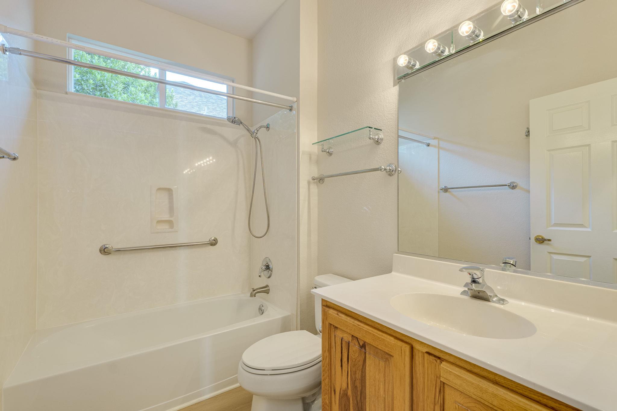 107  Lantana Dr, photo 11