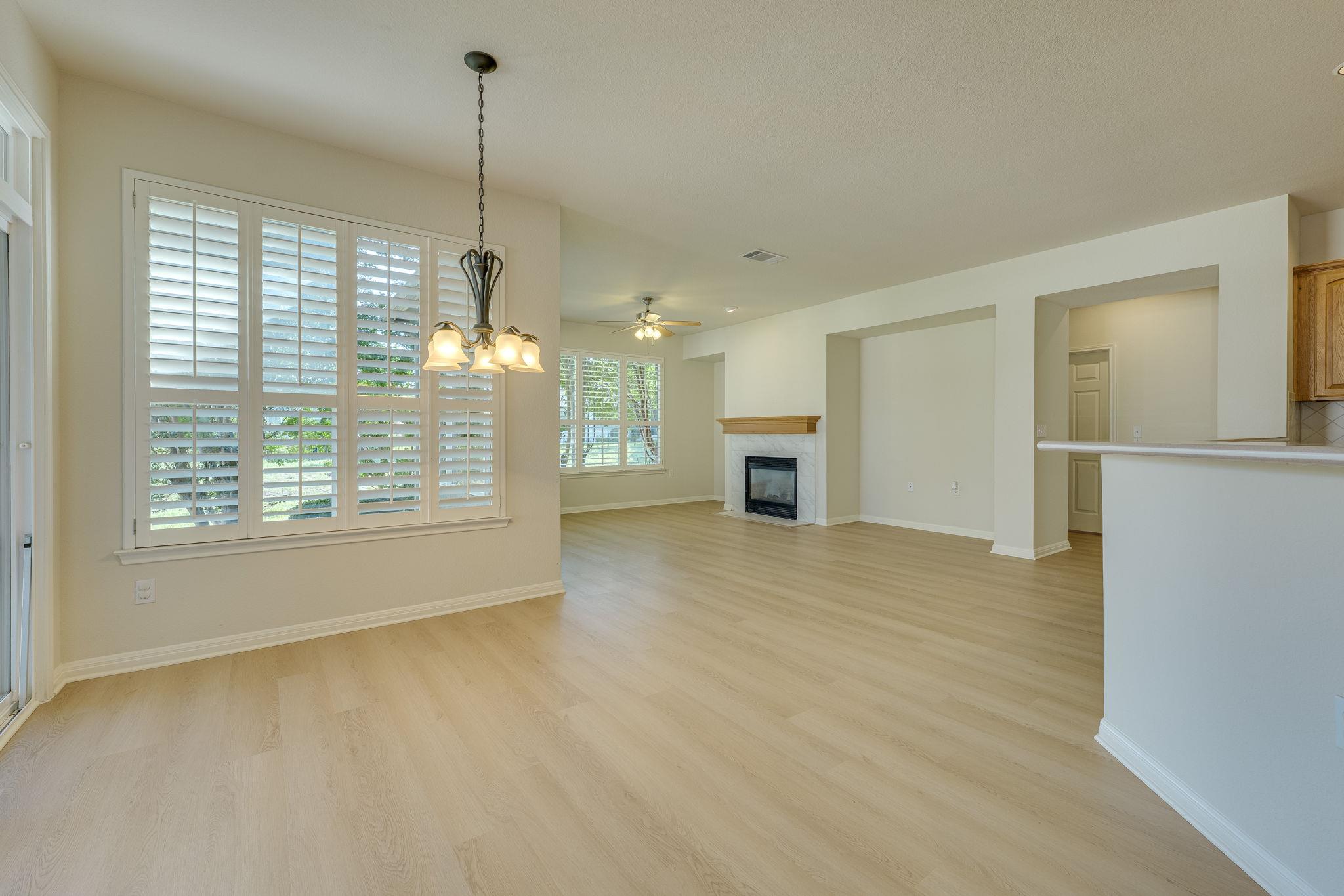 107  Lantana Dr, photo 4