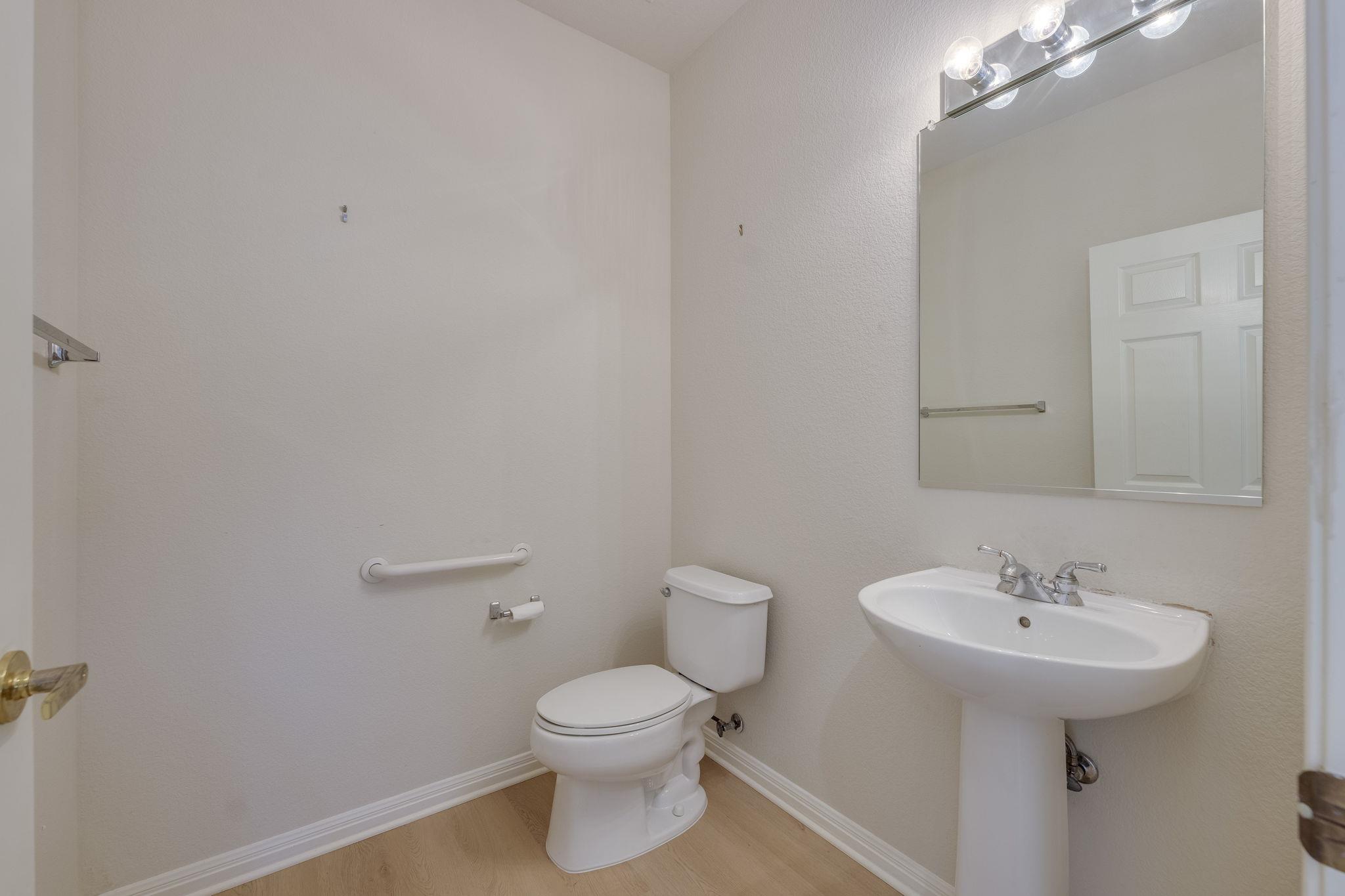 107  Lantana Dr, photo 8