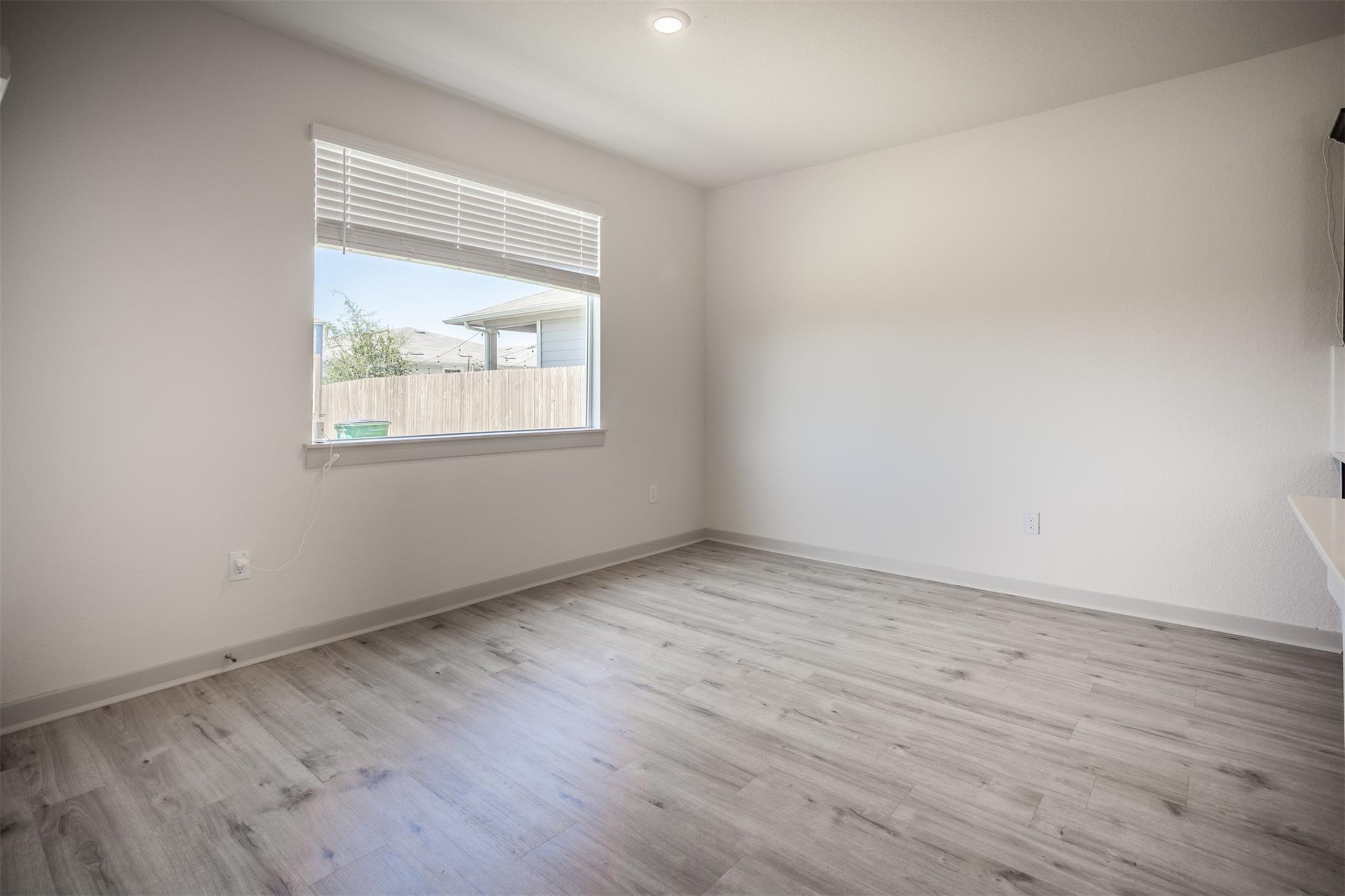 2100  Tucker Ln, photo 12