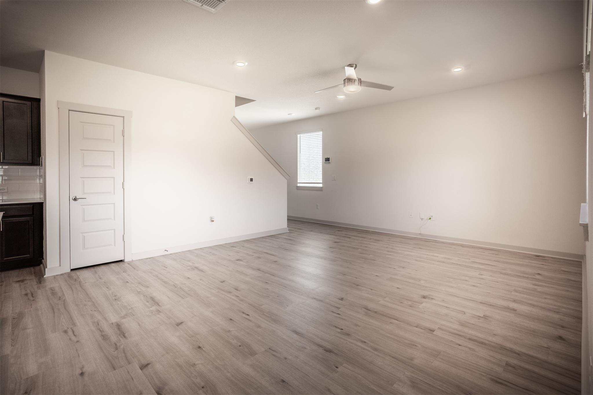2100  Tucker Ln, photo 8