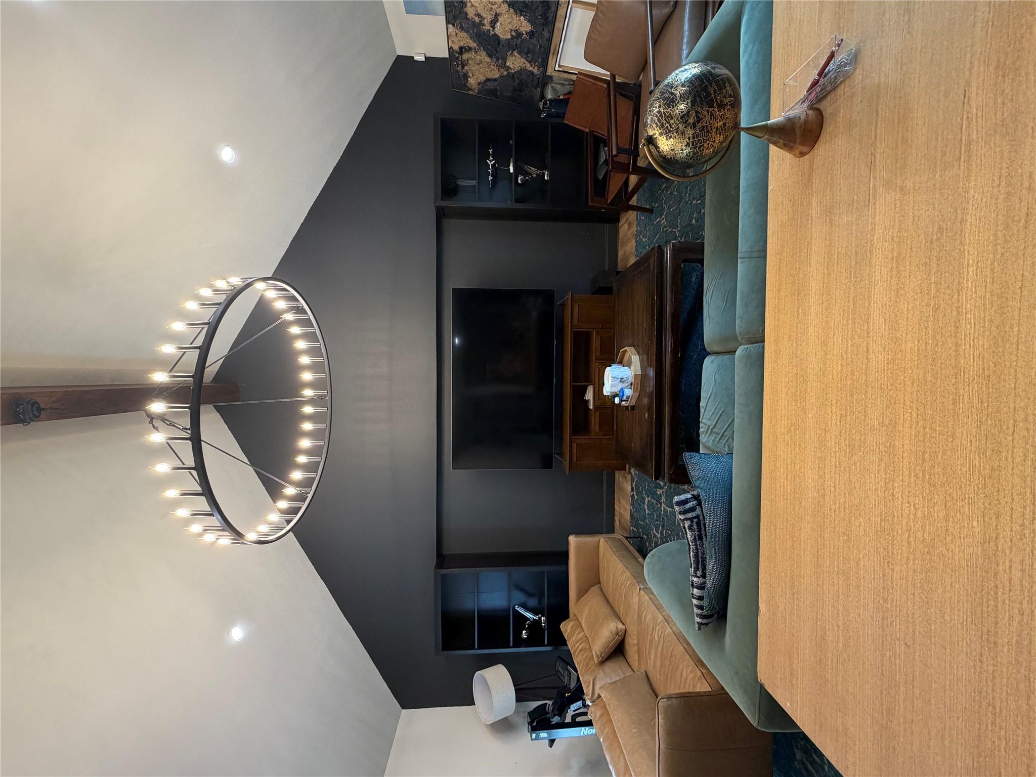 2804  Live Oak St, photo 6