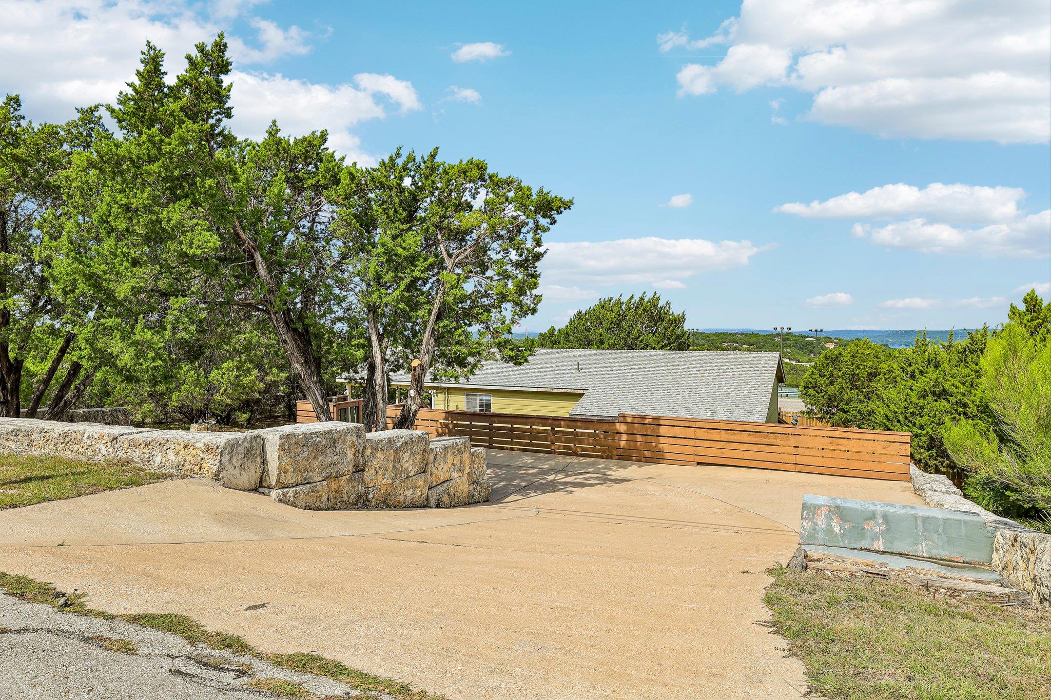8104  Bronco Ln, photo 11
