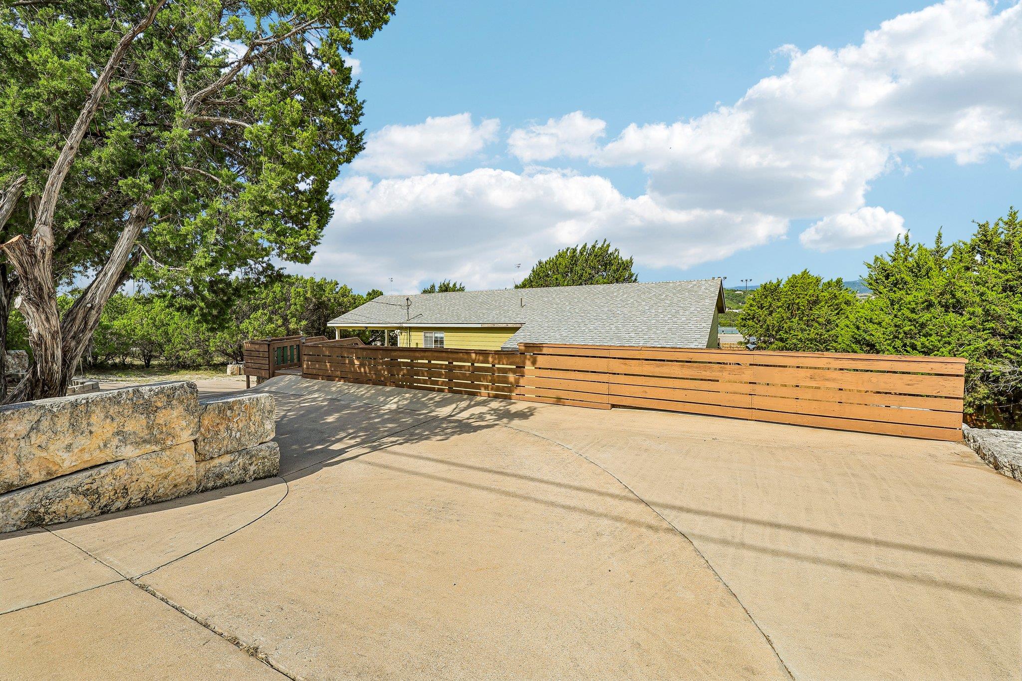 8104  Bronco Ln, photo 6
