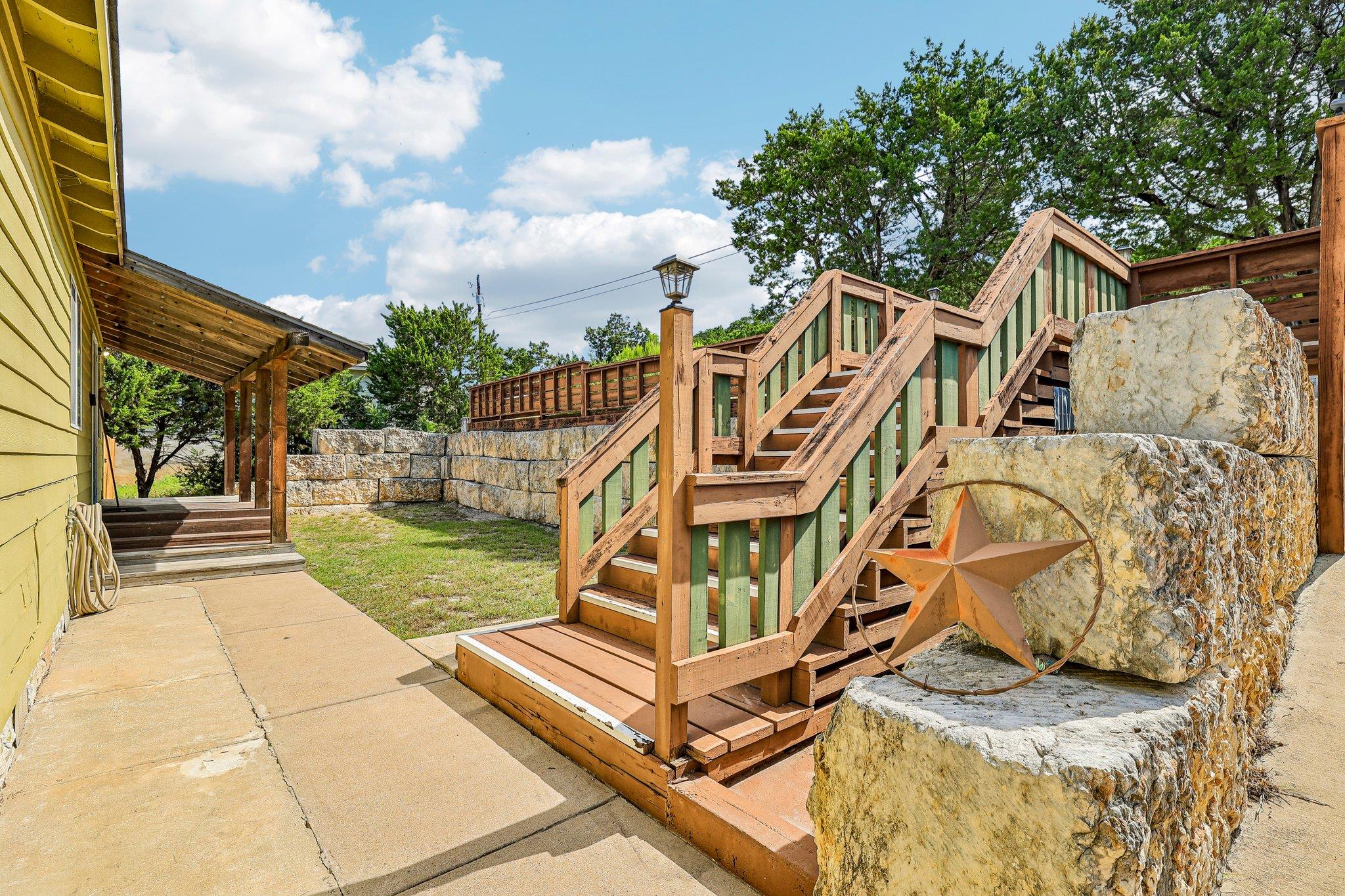 8104  Bronco Ln, photo 9