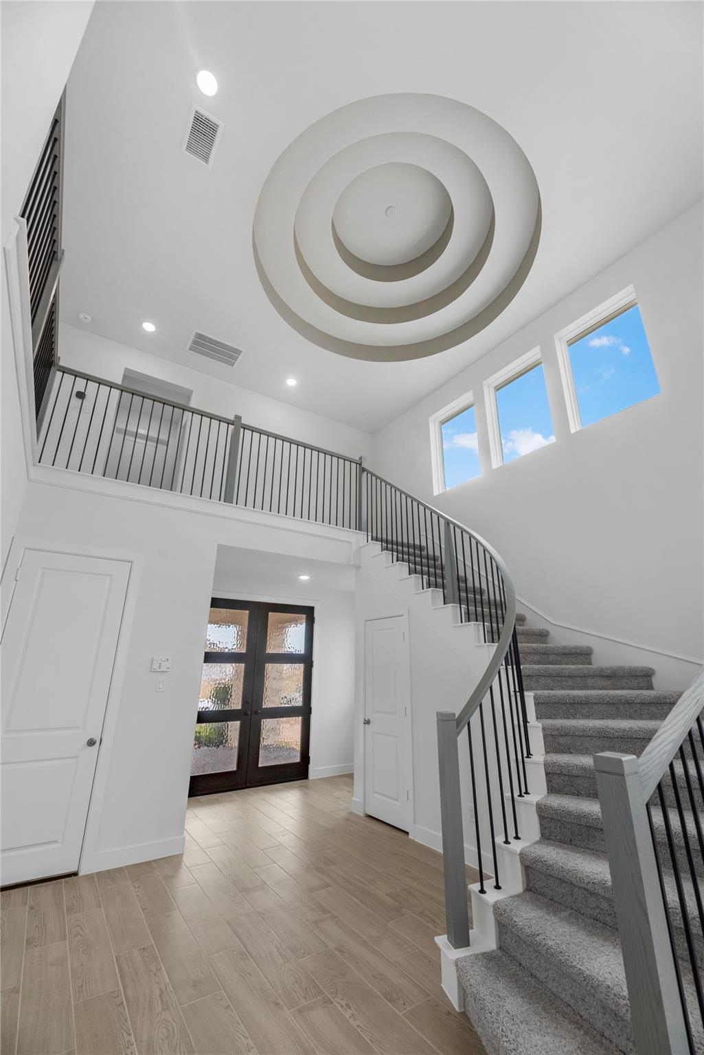 125  Railhead Dr, photo 2