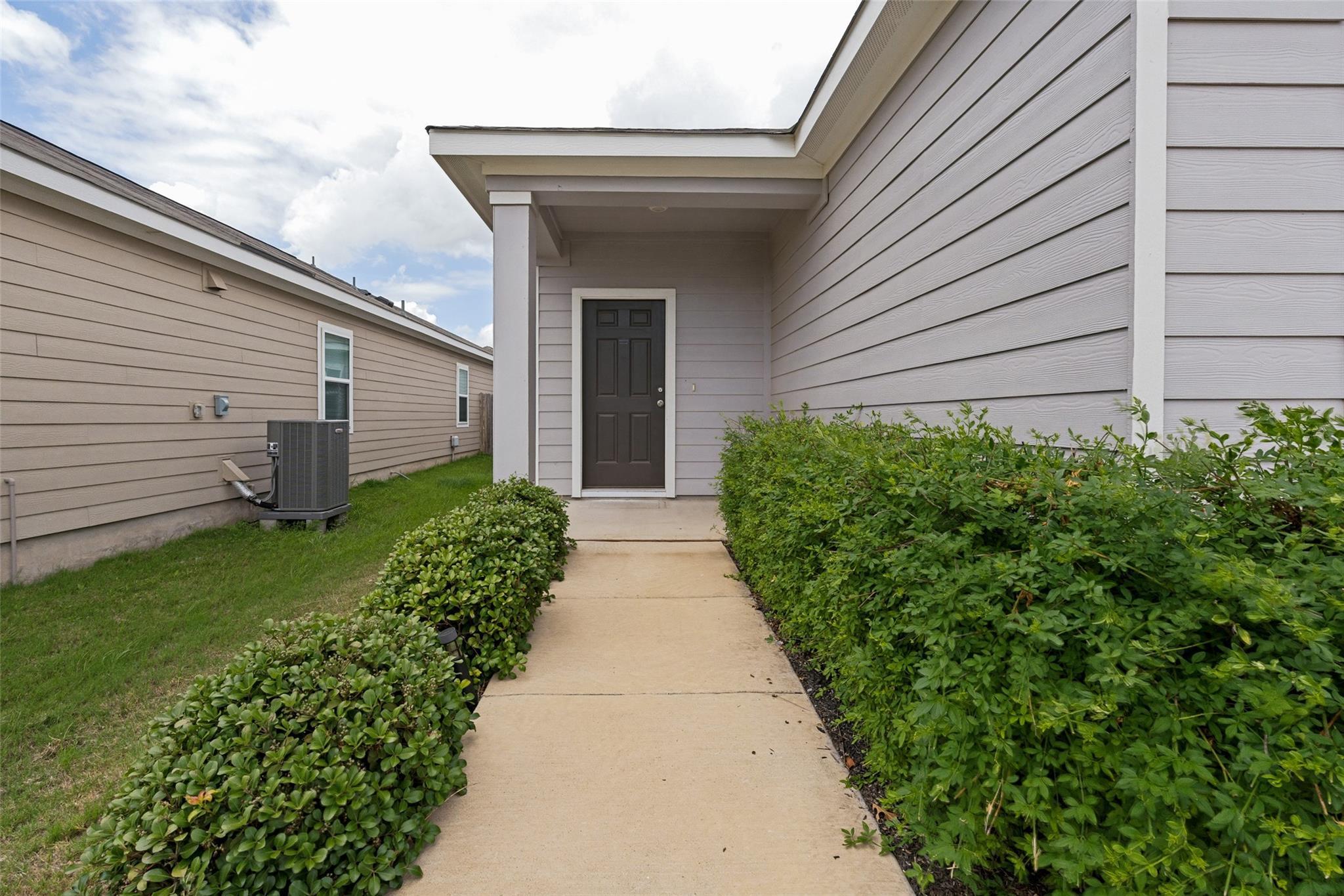 124  Bracken Ln, photo 3