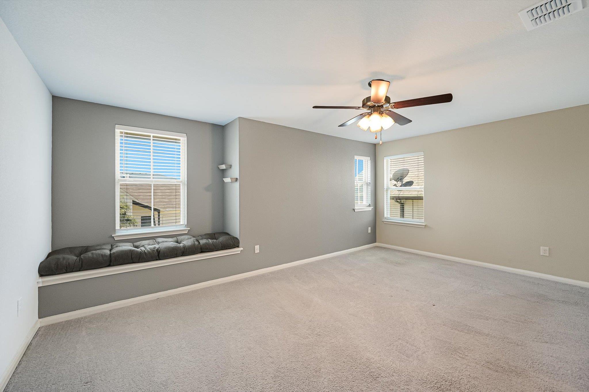 1300  Falconer Way, photo 11