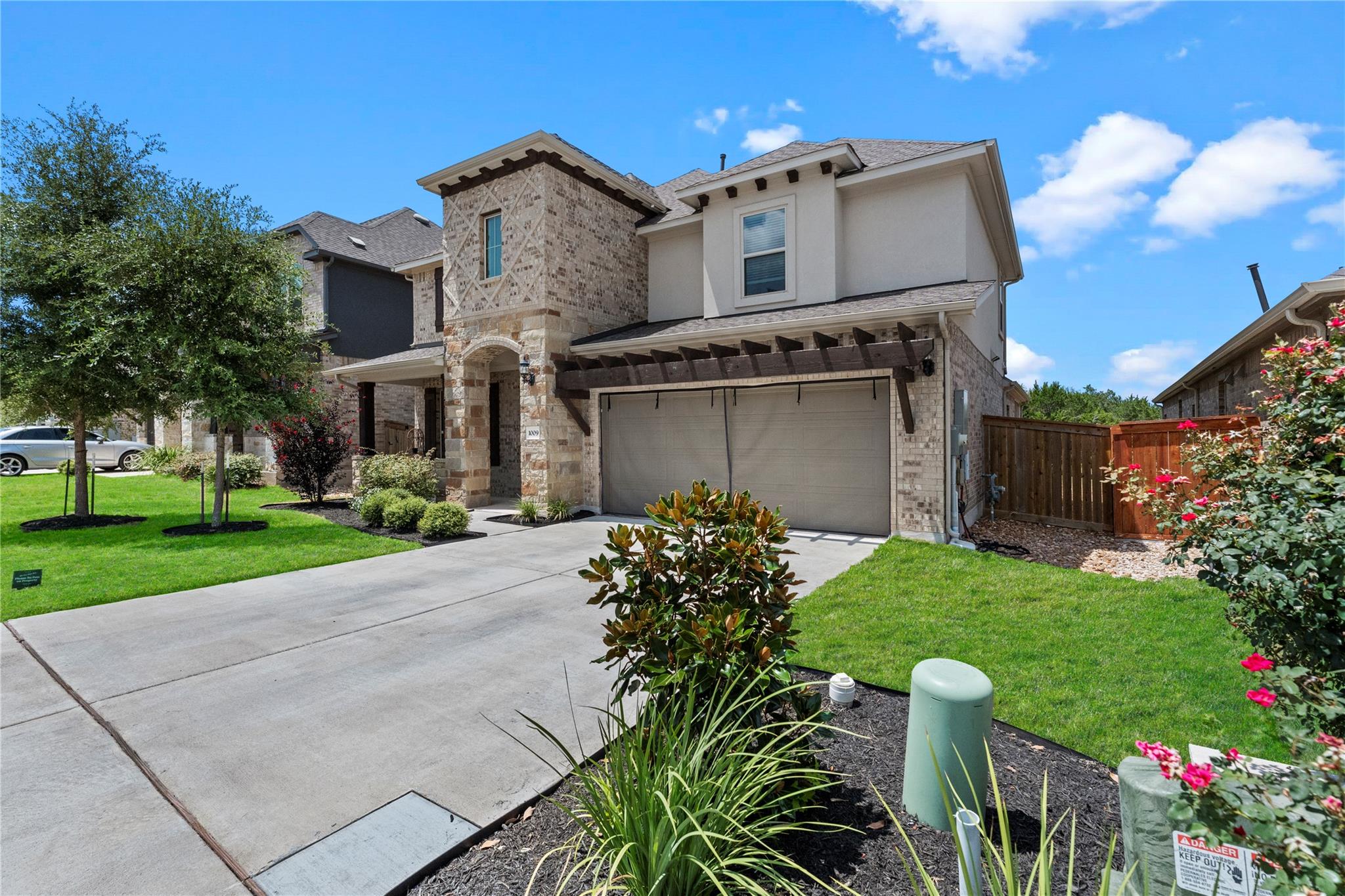1009  Amber Creek Way, photo 2