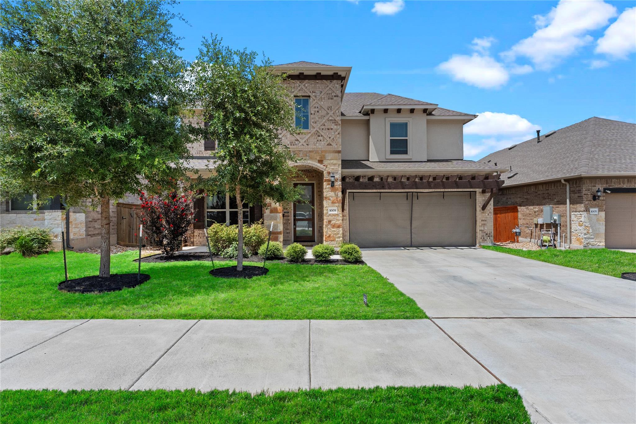 1009  Amber Creek Way, photo 4