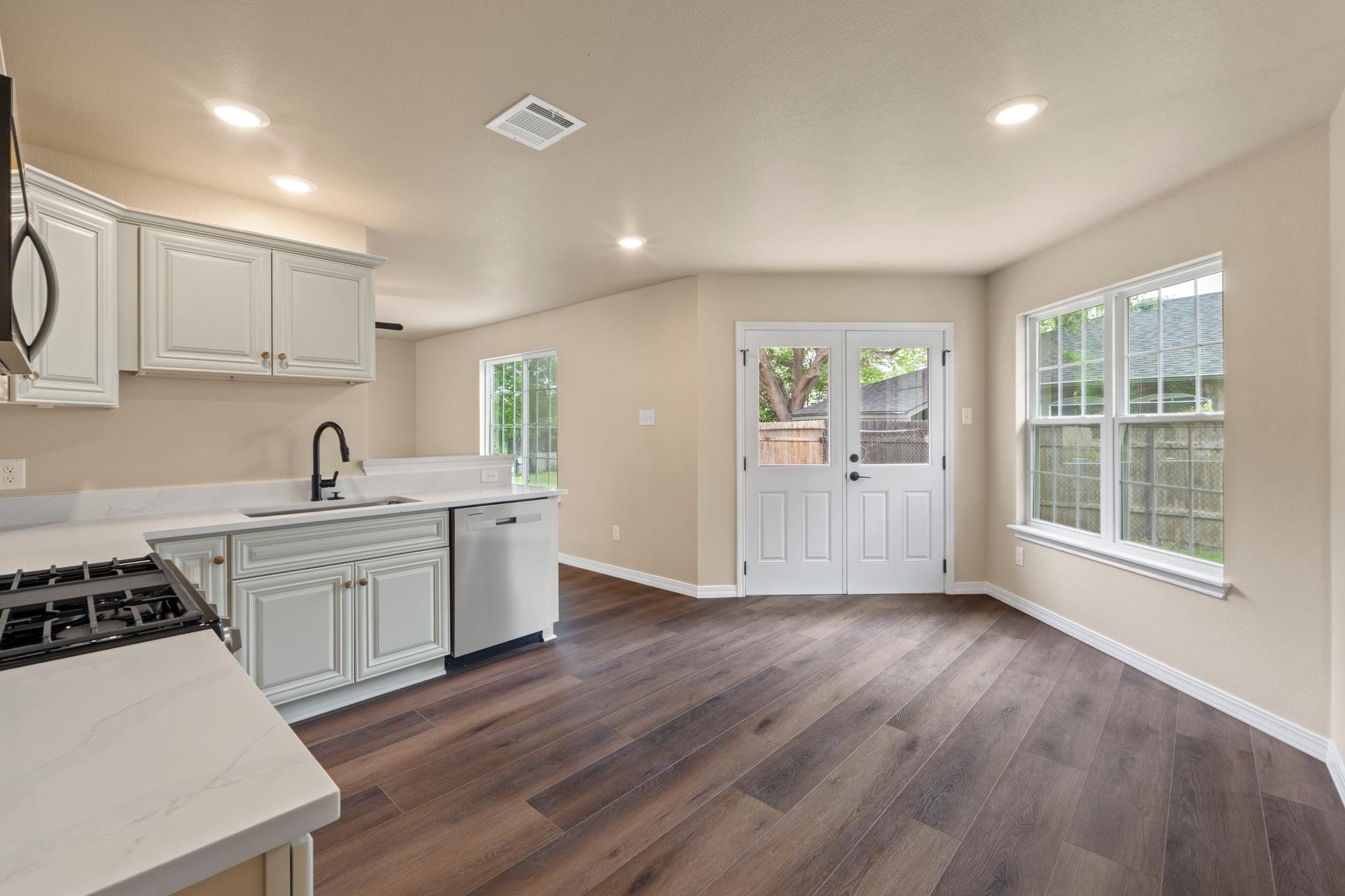 2600  Hill Street Cv, photo 12