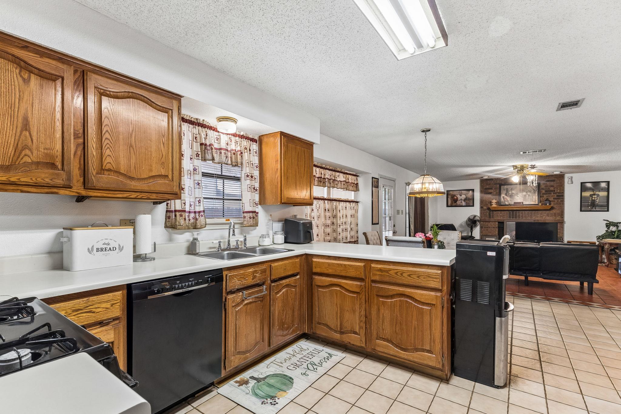 1809  Gaylord Dr, photo 9