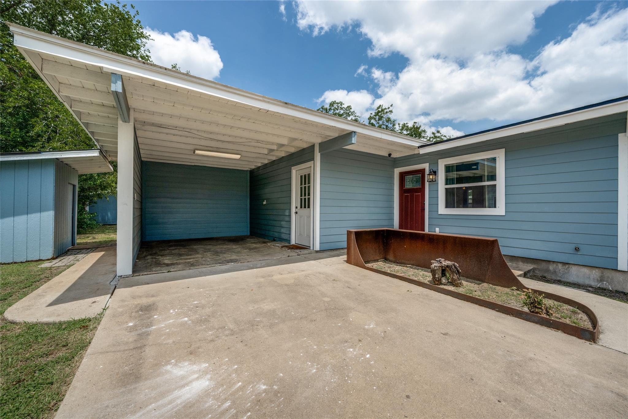 304  Tamworth Ave, photo 3