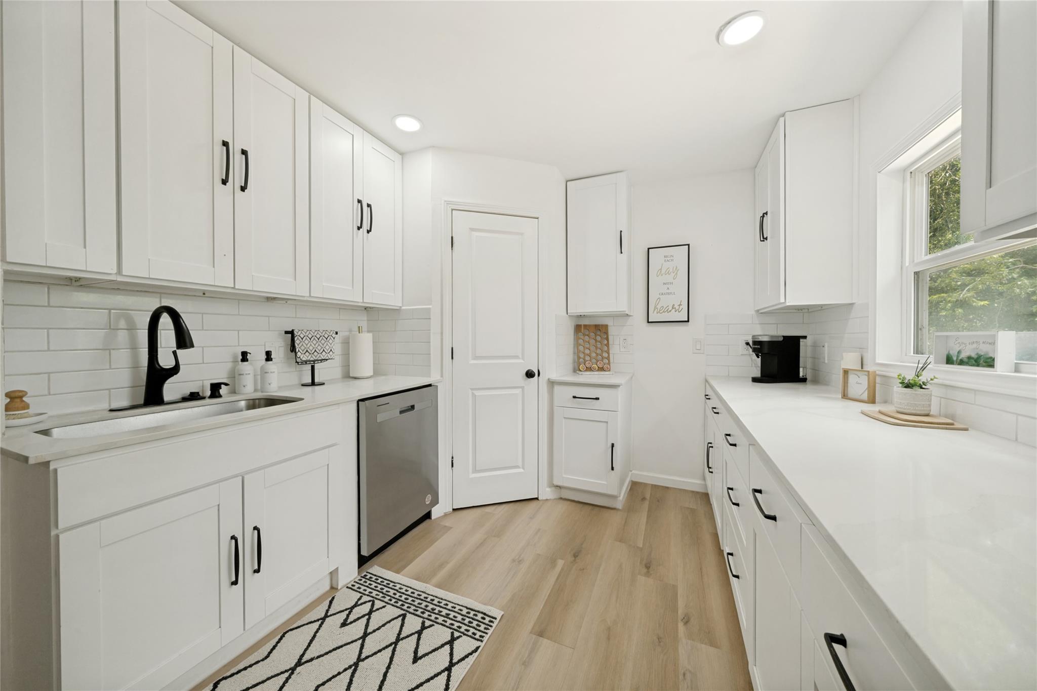 304  Tamworth Ave, photo 8