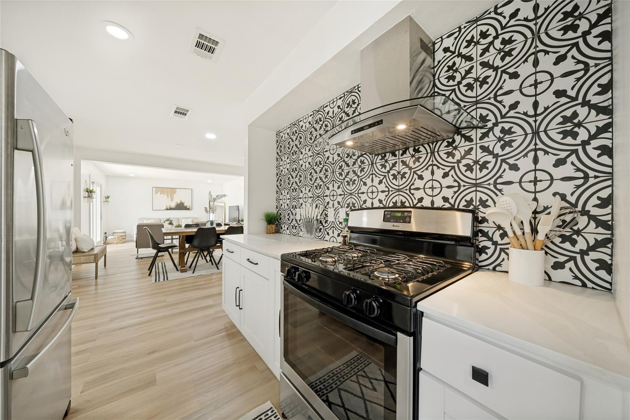 304  Tamworth Ave, photo 9