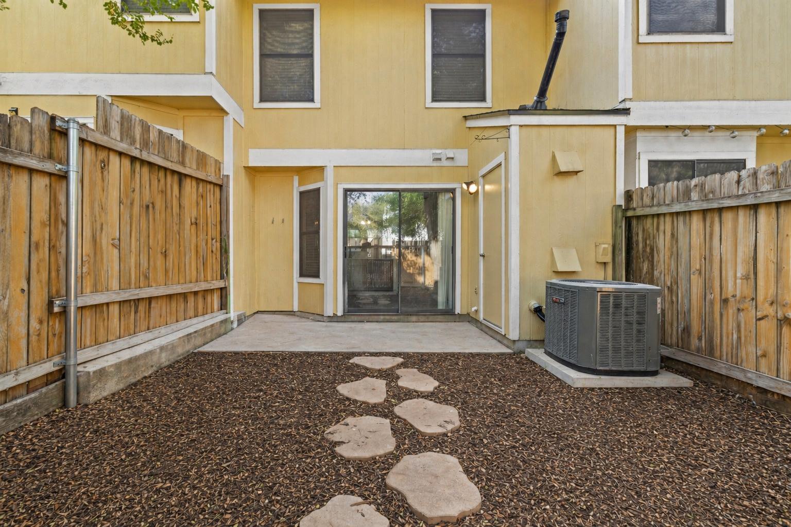 11901  Swearingen Dr  #110, photo 8