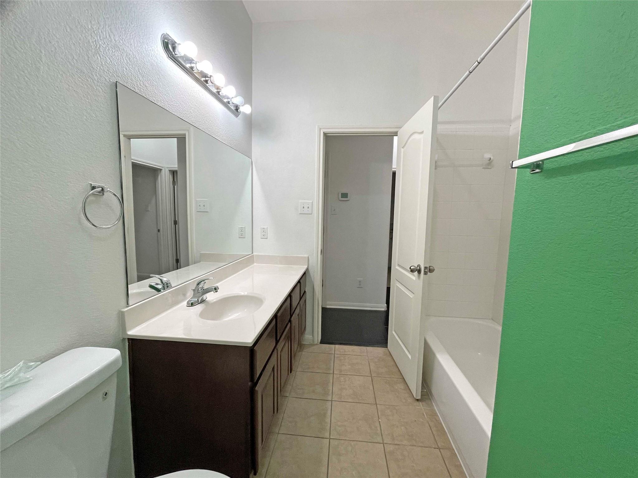 3440  Pine Needle Cir, photo 9