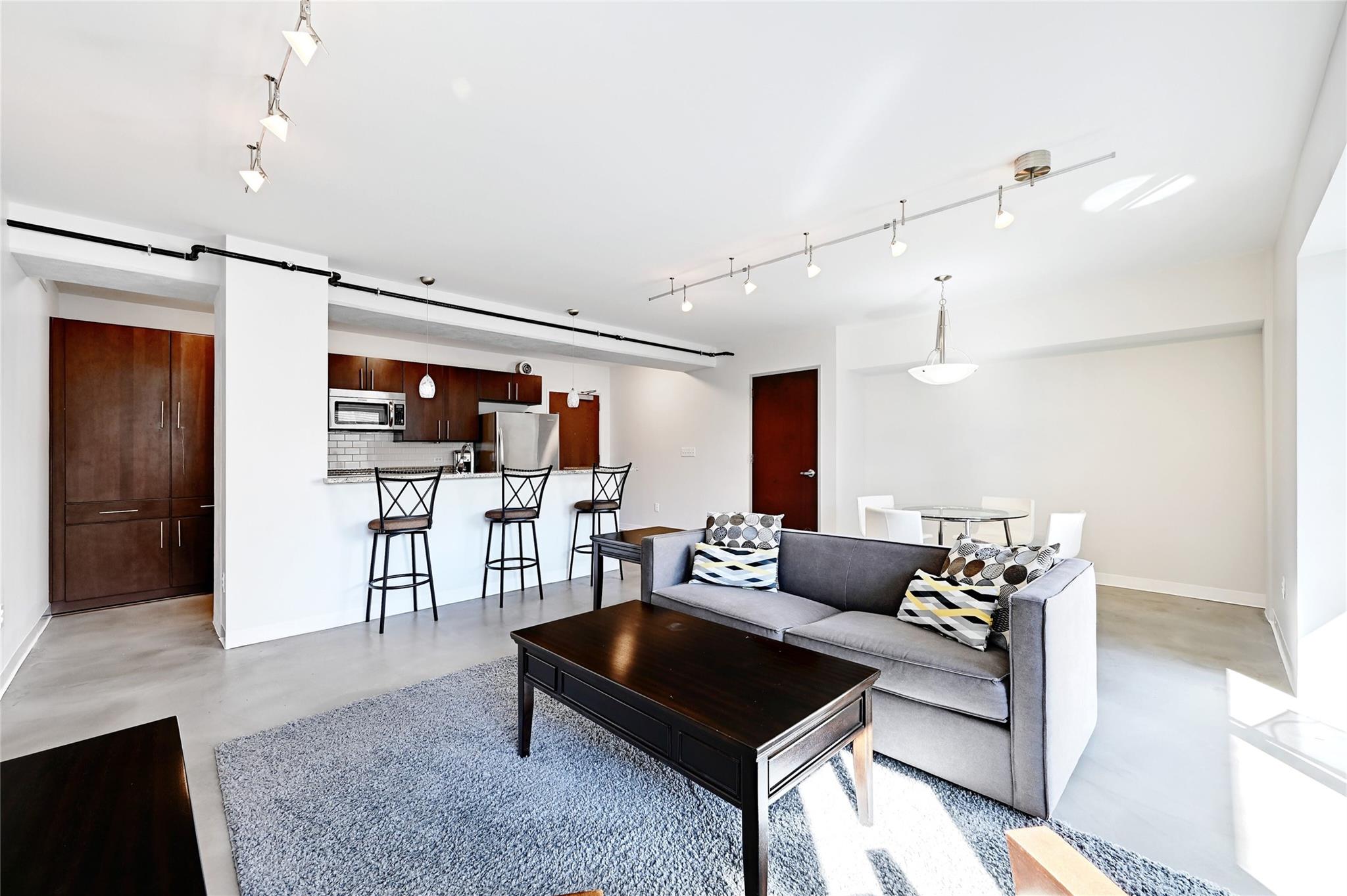 800  Brazos St  #705, photo 4