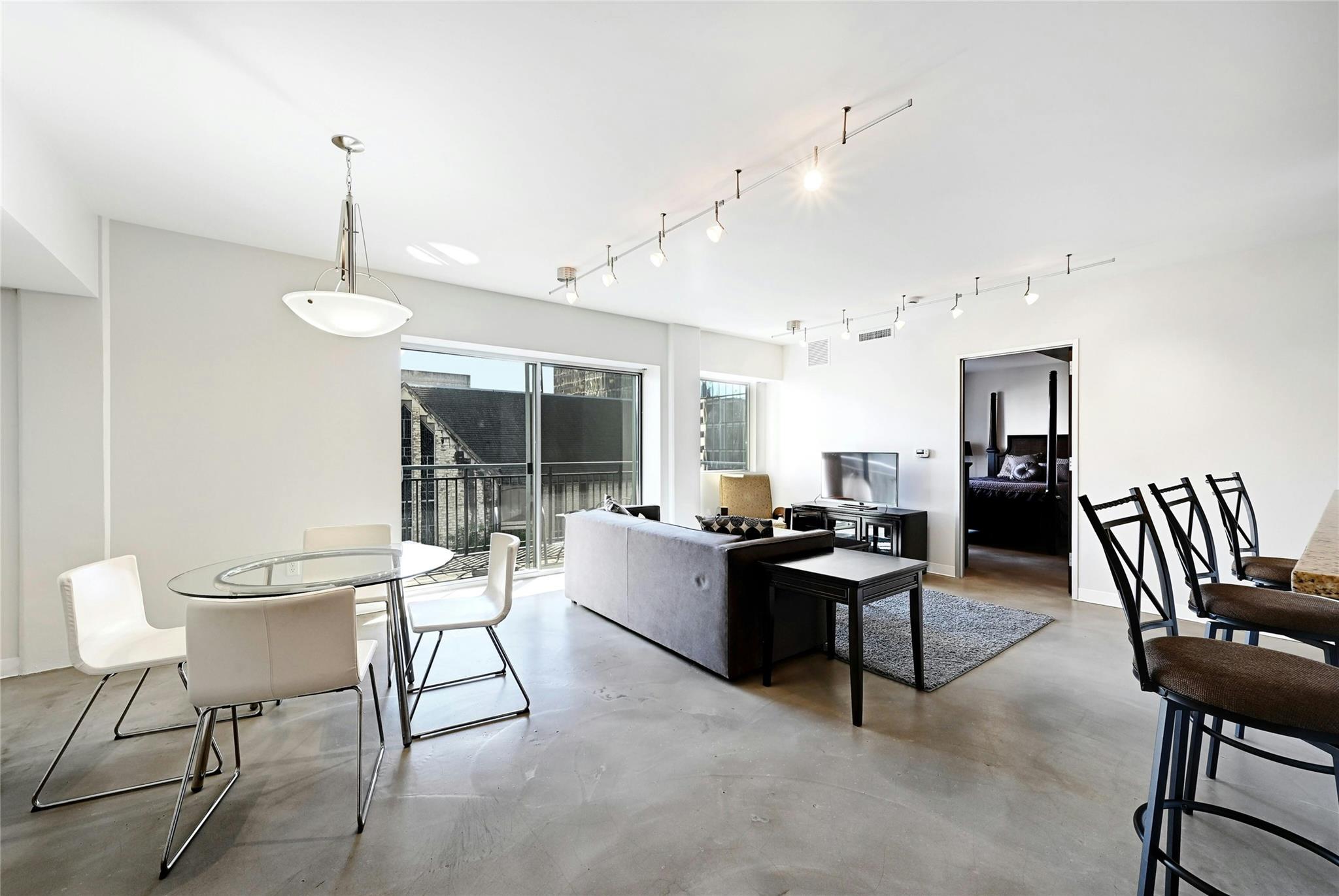 800  Brazos St  #705, photo 5